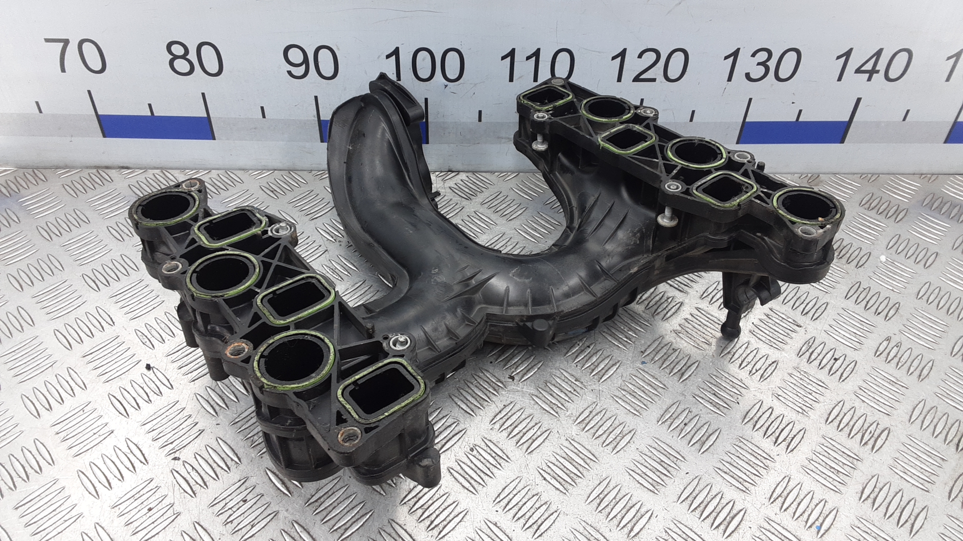 Коллектор впускной