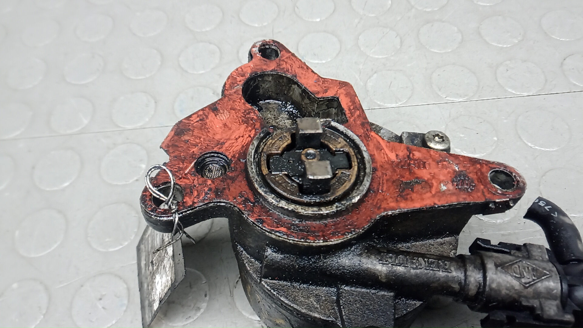 Насос вакуумный