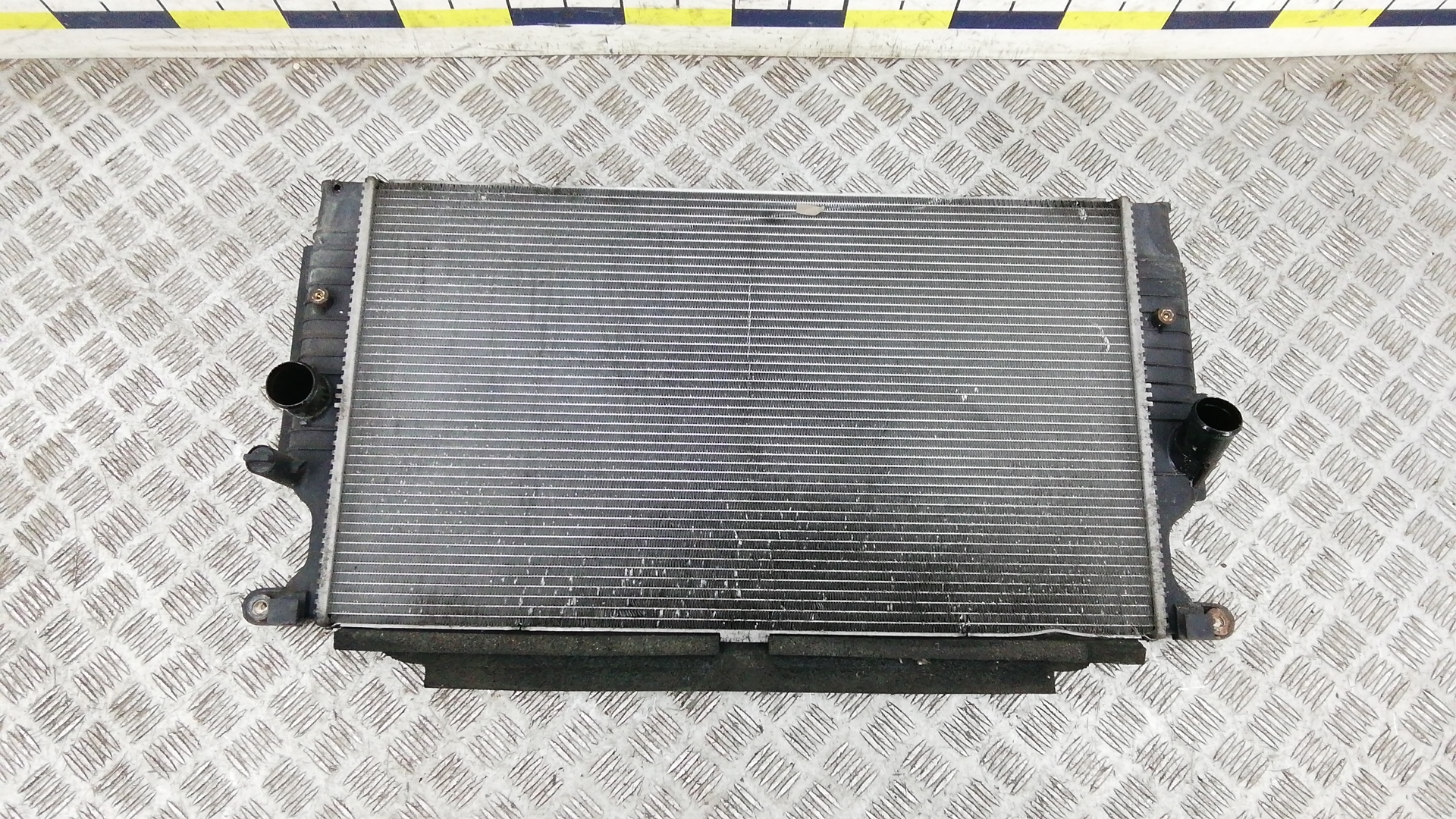 Радиатор охлаждения двигателя основной