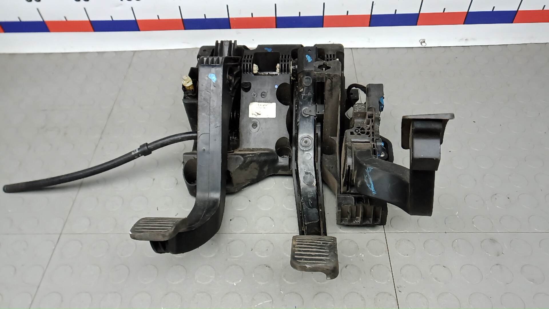 Кронштейн крепления педали