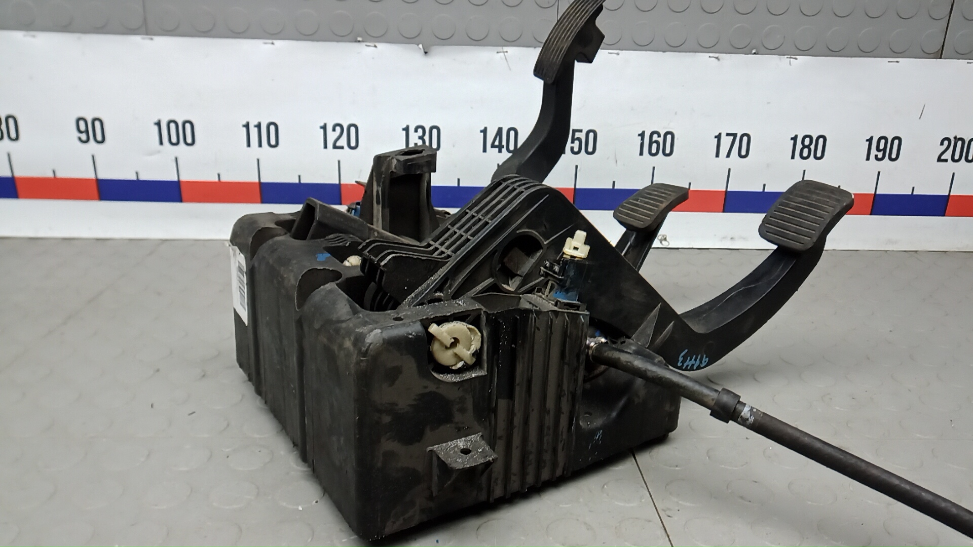 Кронштейн крепления педали