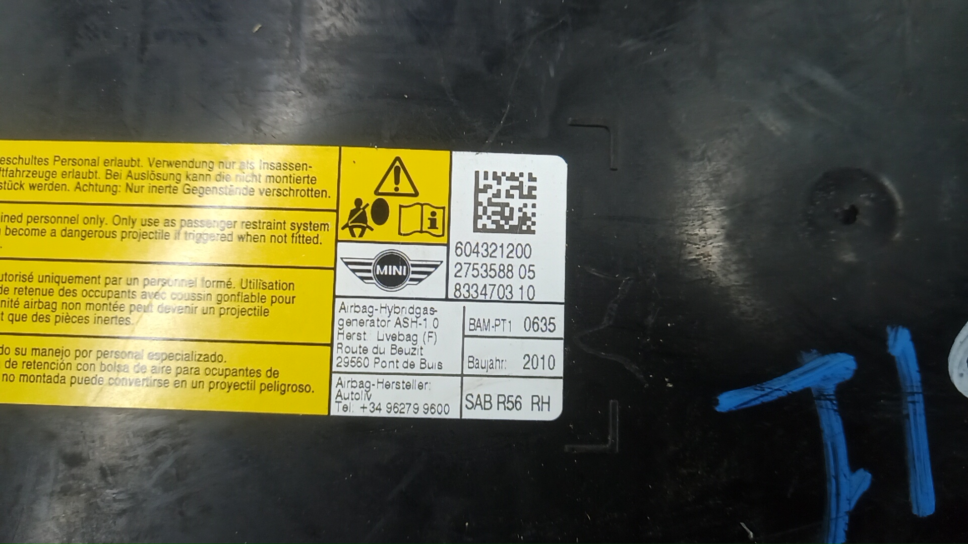 Подушка безопасности пассажирская (в торпедо)