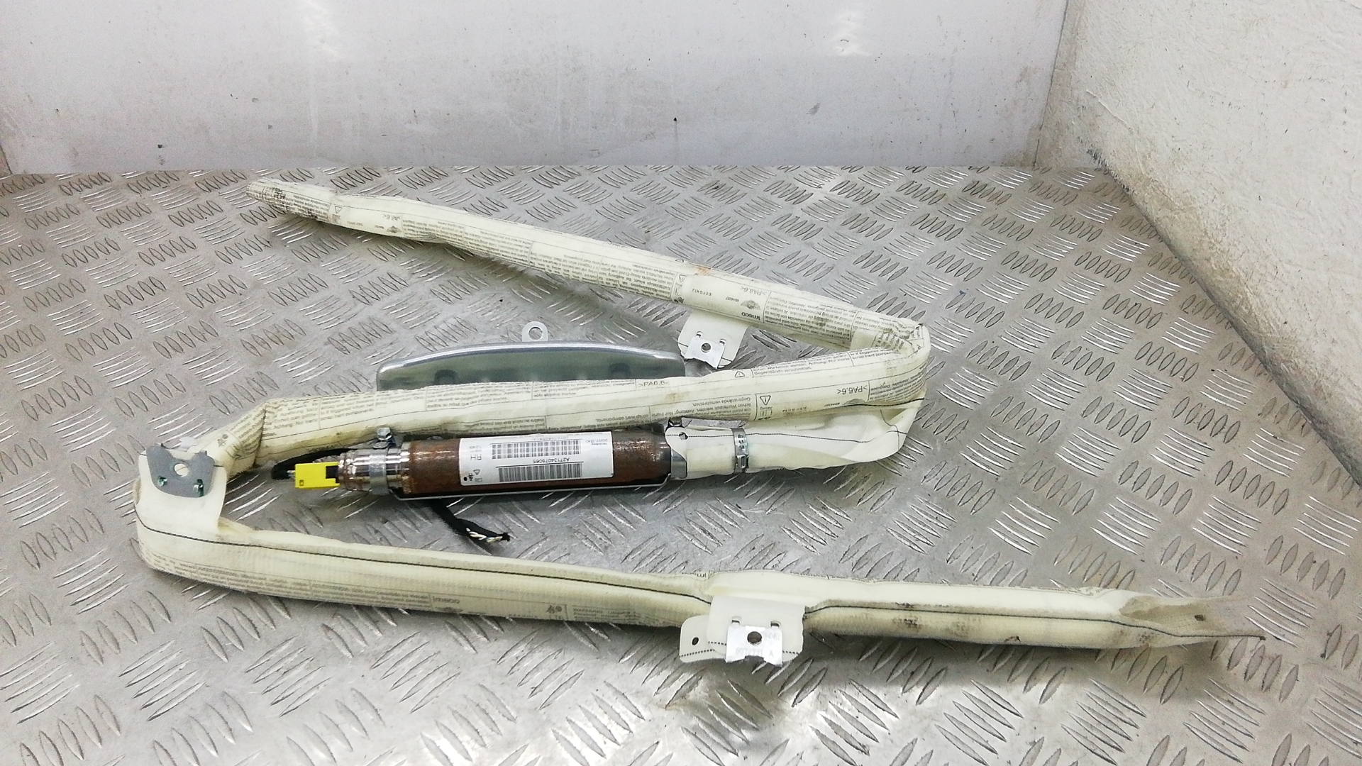 Подушка безопасности боковая (шторка)