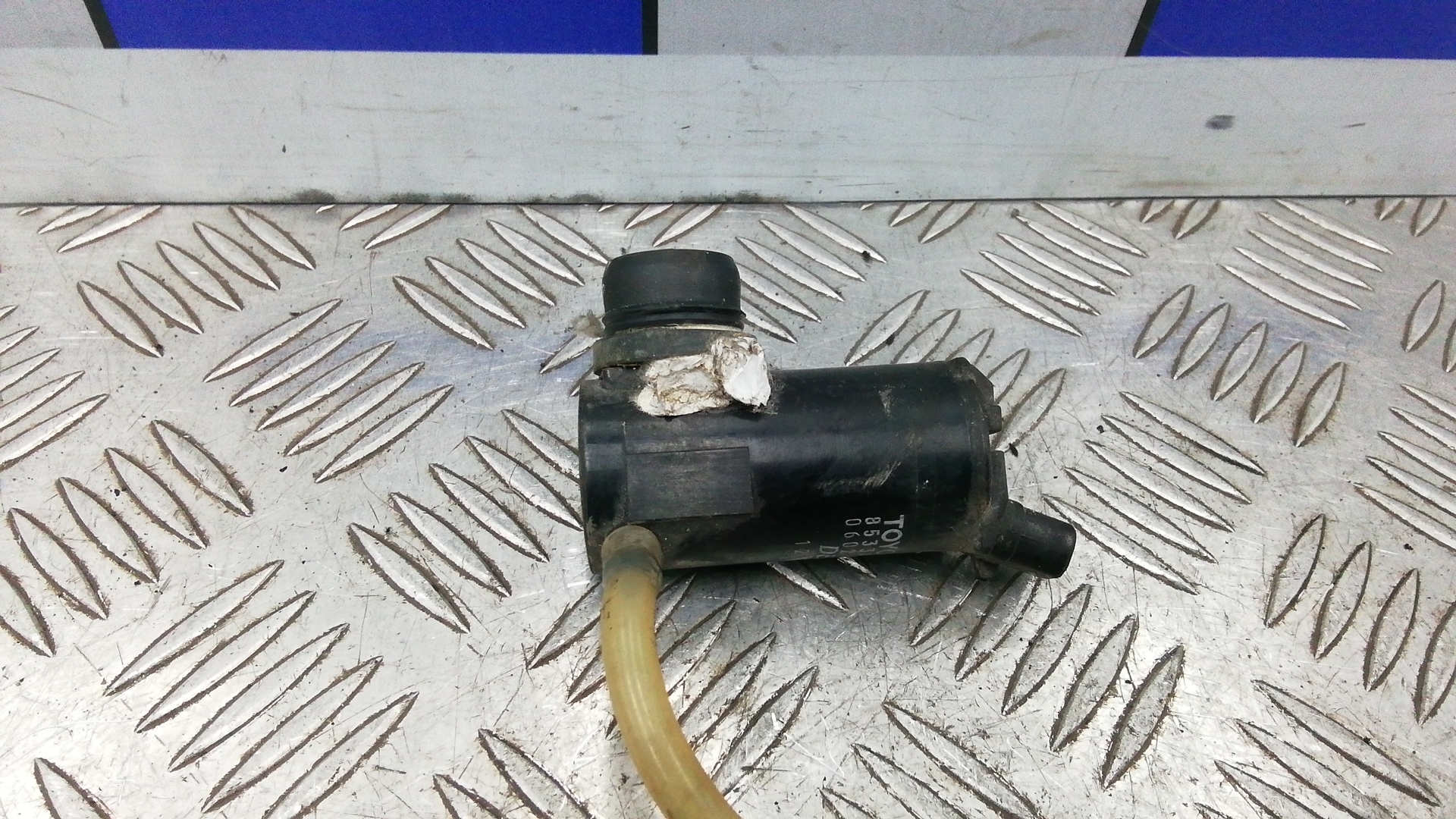 Насос омывателя фар