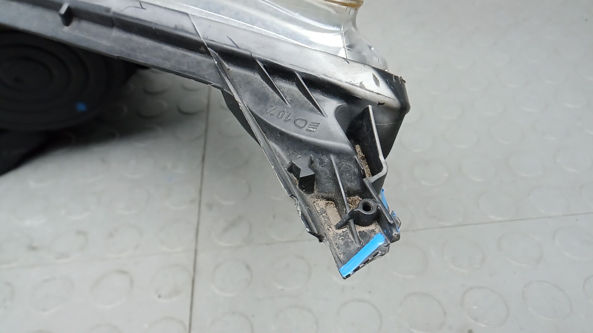 Фара правая