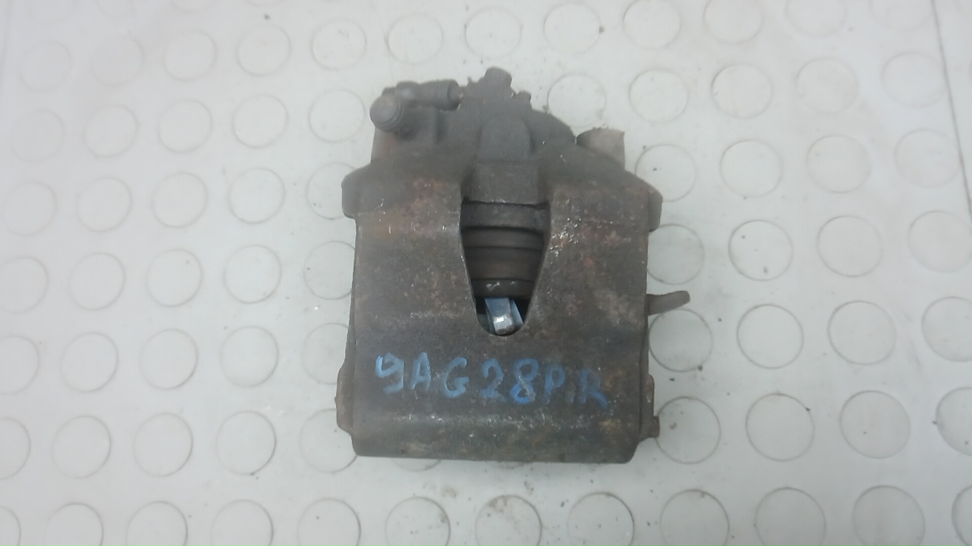 Суппорт передний правый