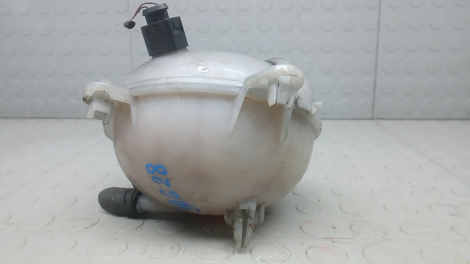 Бачок расширительный