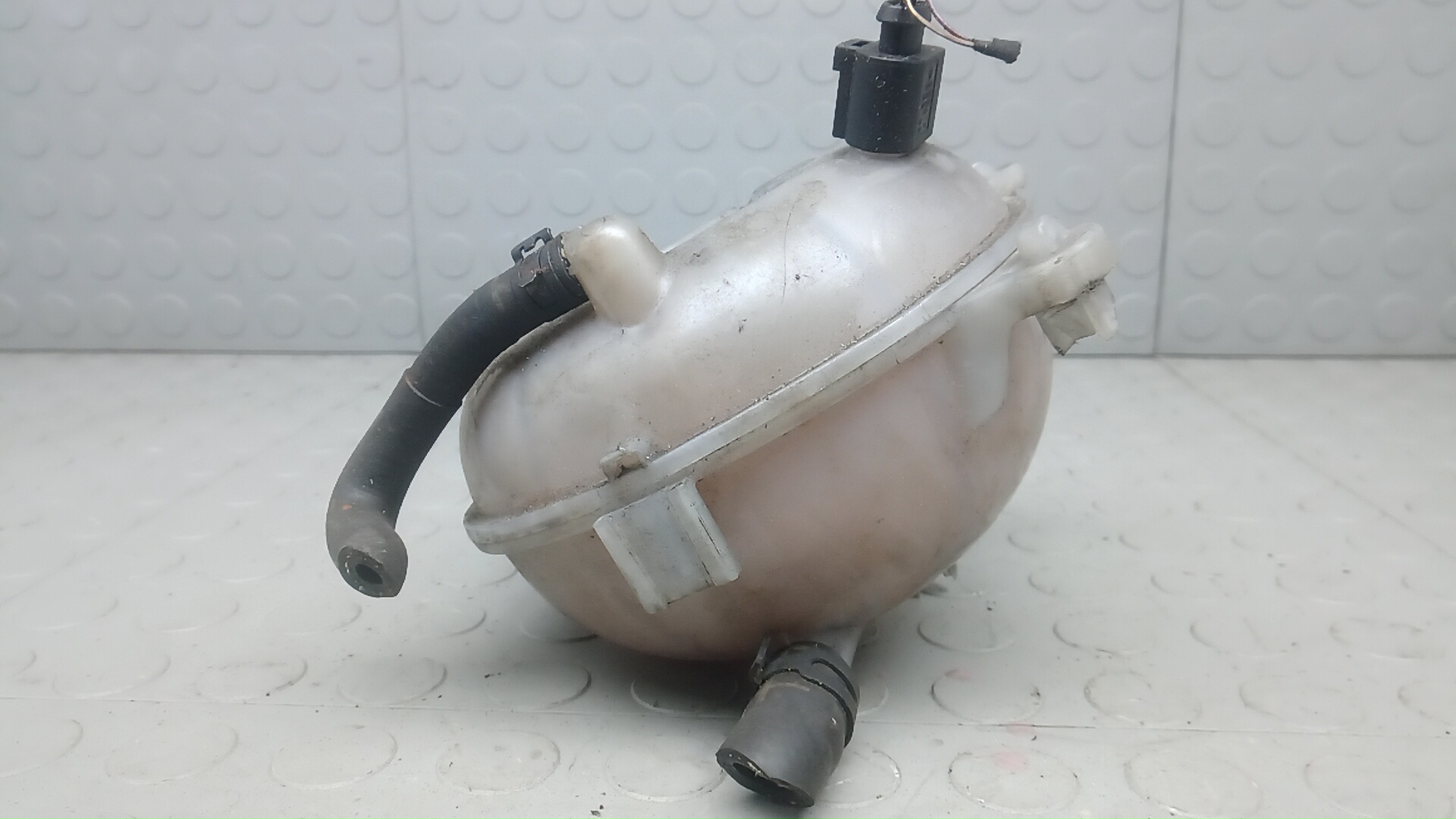 Бачок расширительный