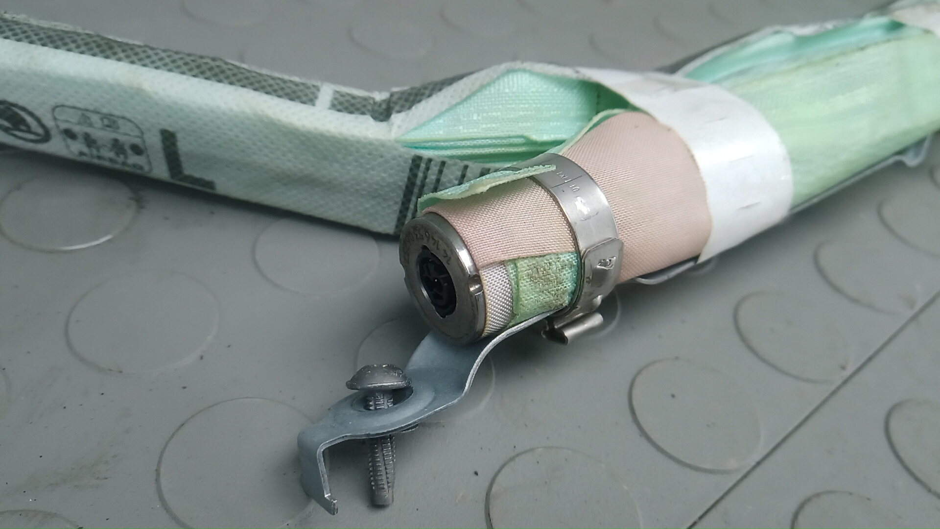 Подушка безопасности боковая (шторка)