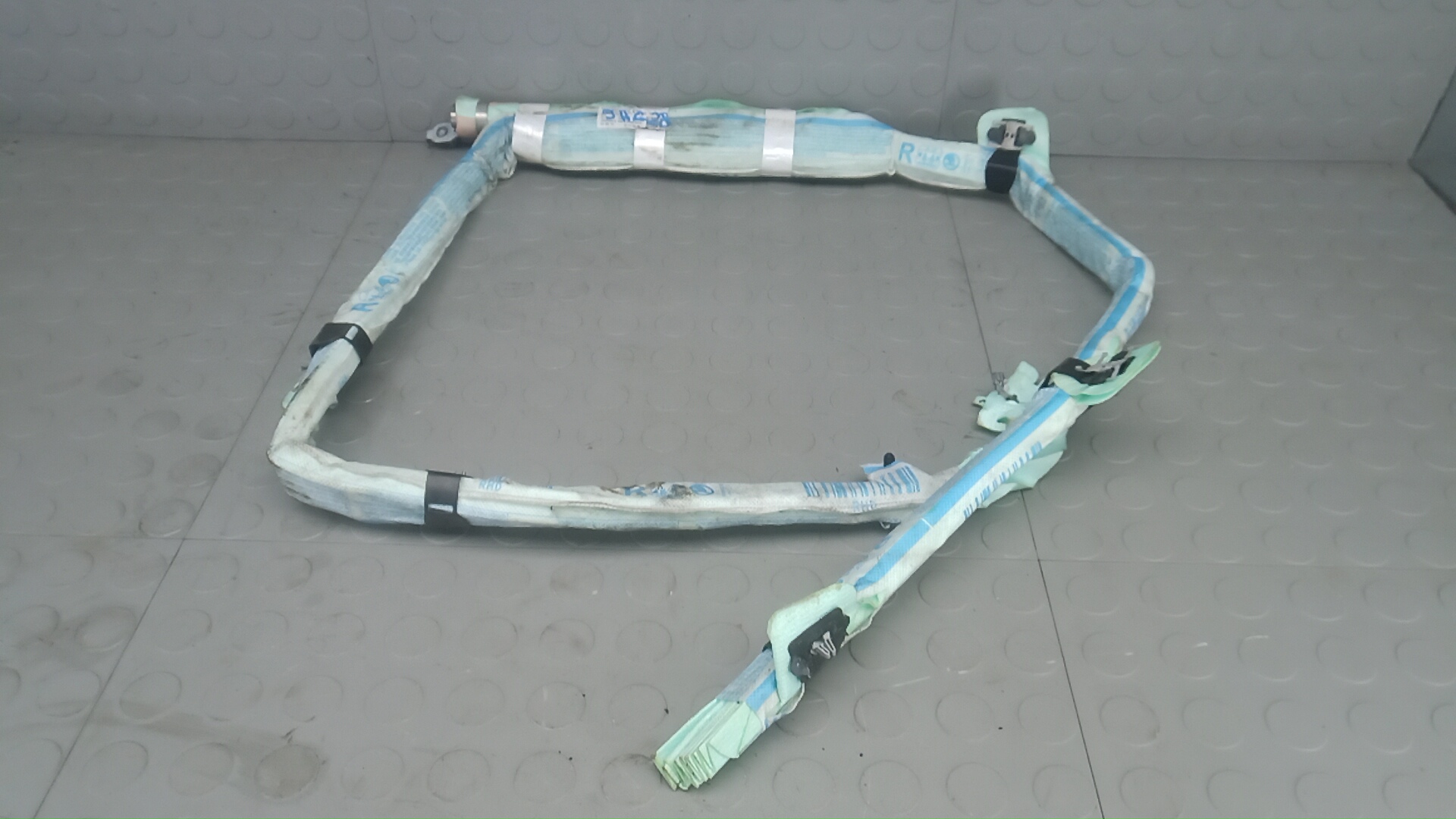 Подушка безопасности боковая (шторка)