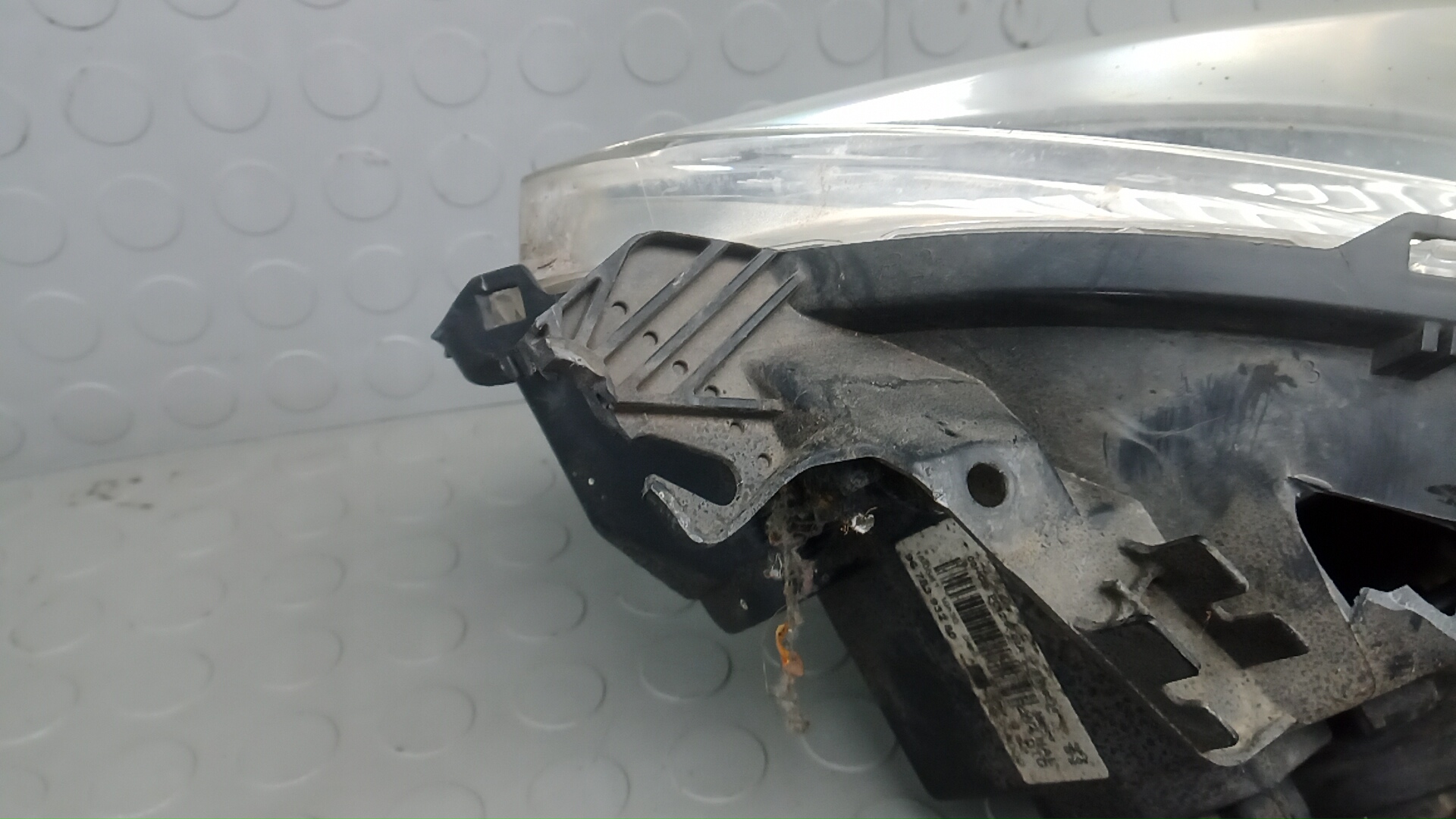 Фара правая