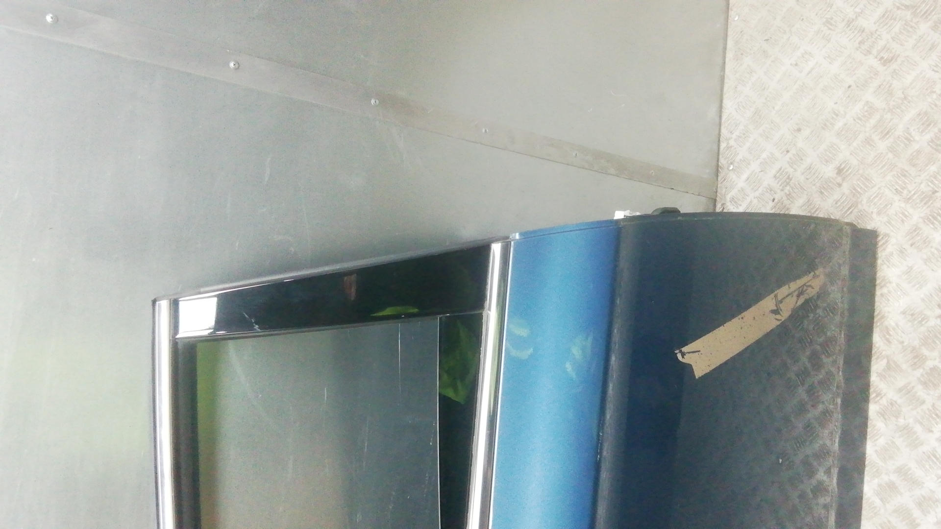 Дверь задняя правая