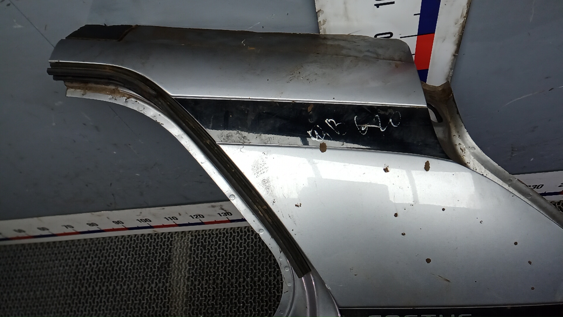 Крыло заднее левое