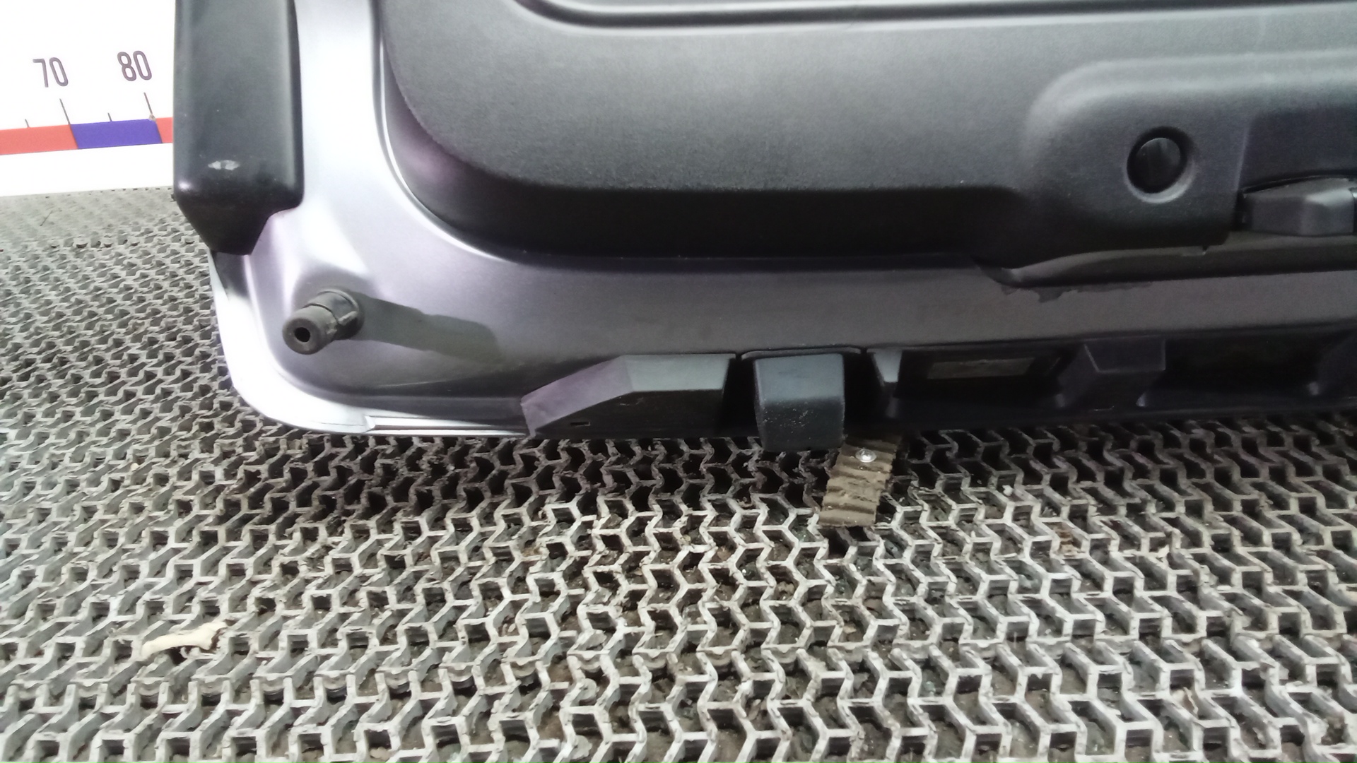 Дверь багажника