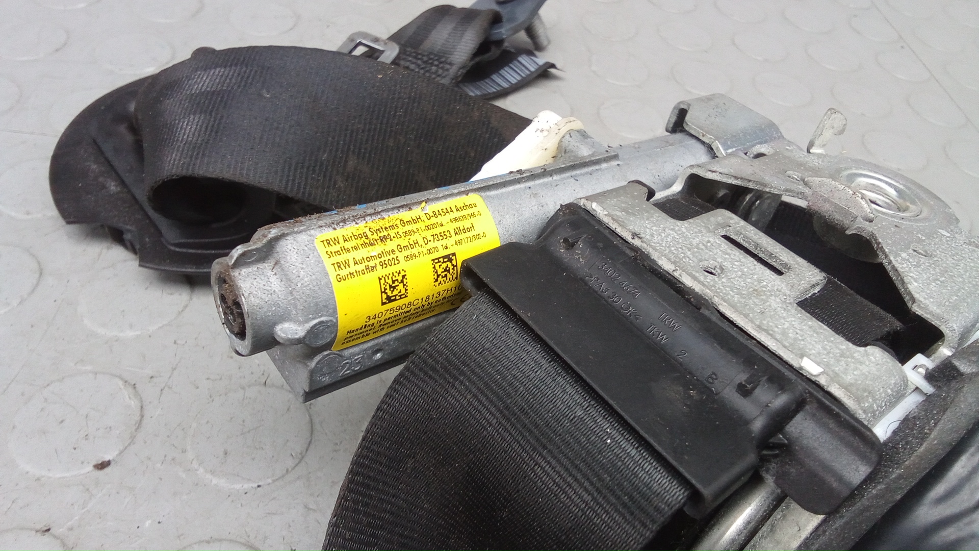 Ремень безопасности с пиропатроном