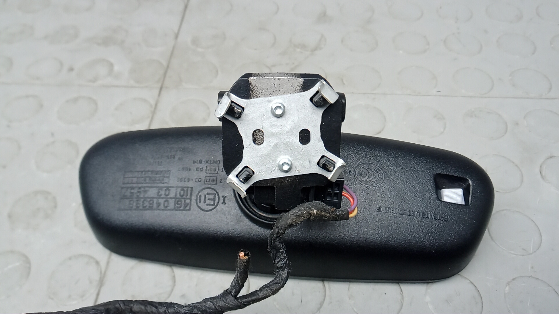 Зеркало заднего вида