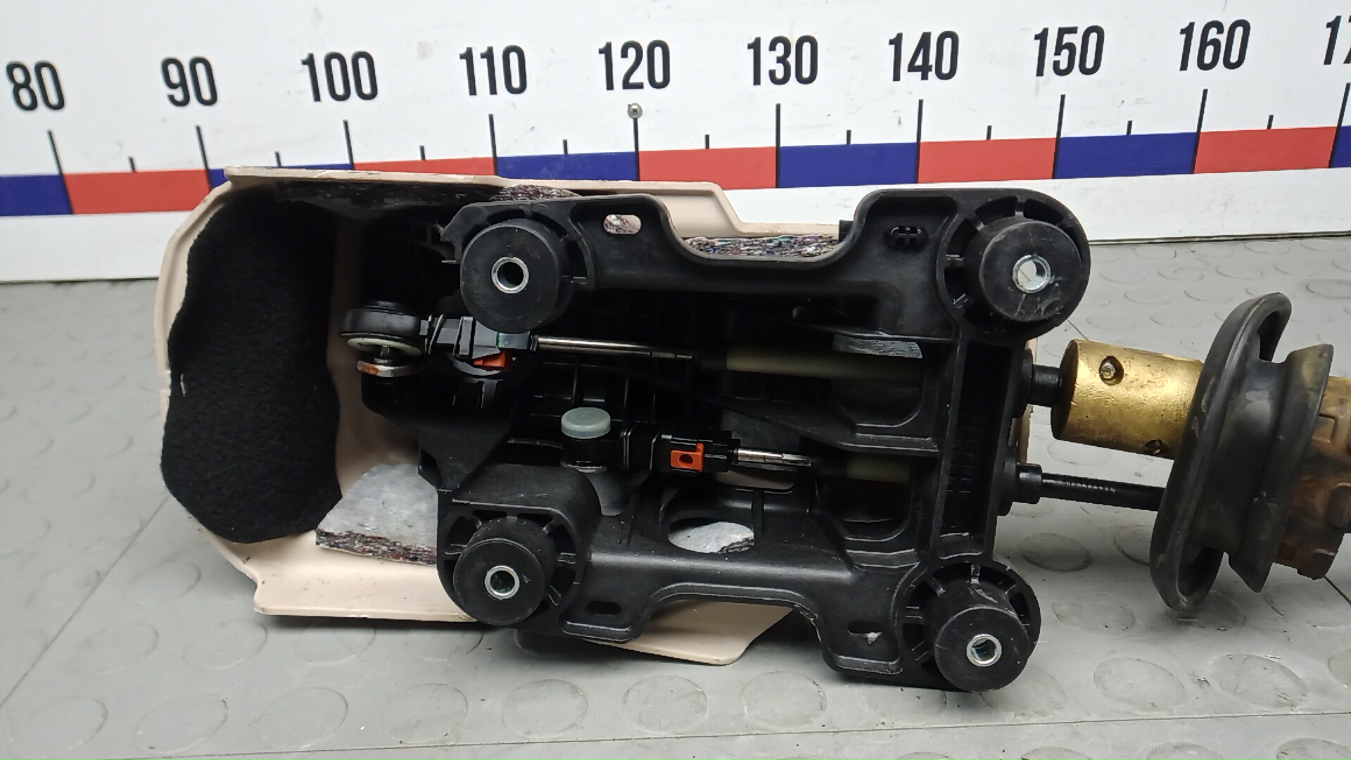 Кулиса МКПП / АКПП