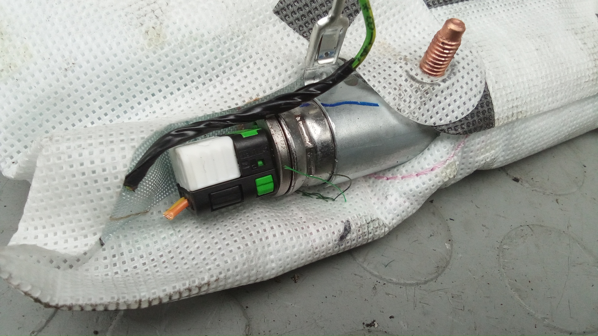 Подушка безопасности боковая (в сиденье)