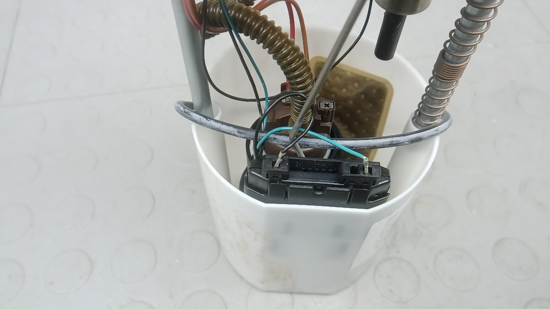 Насос топливный электрический