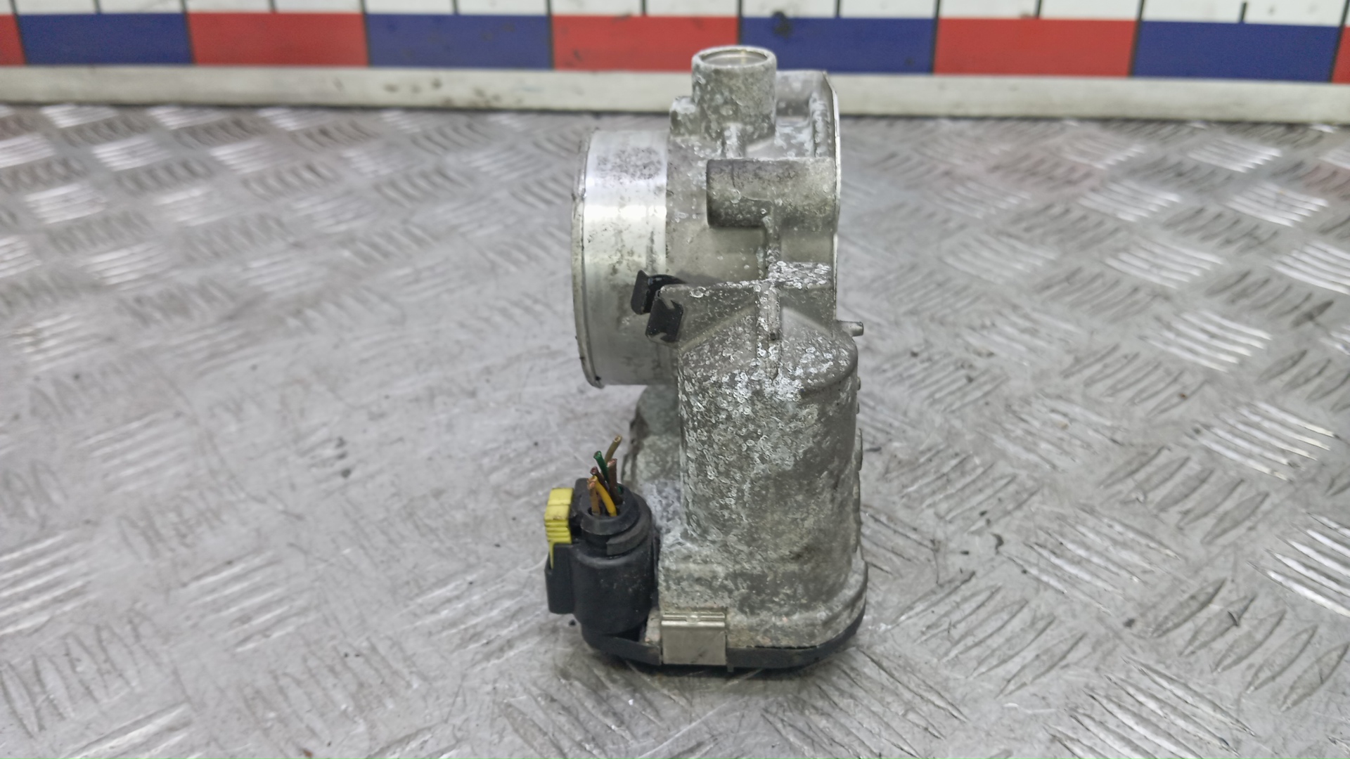 Заслонка дроссельная электрическая