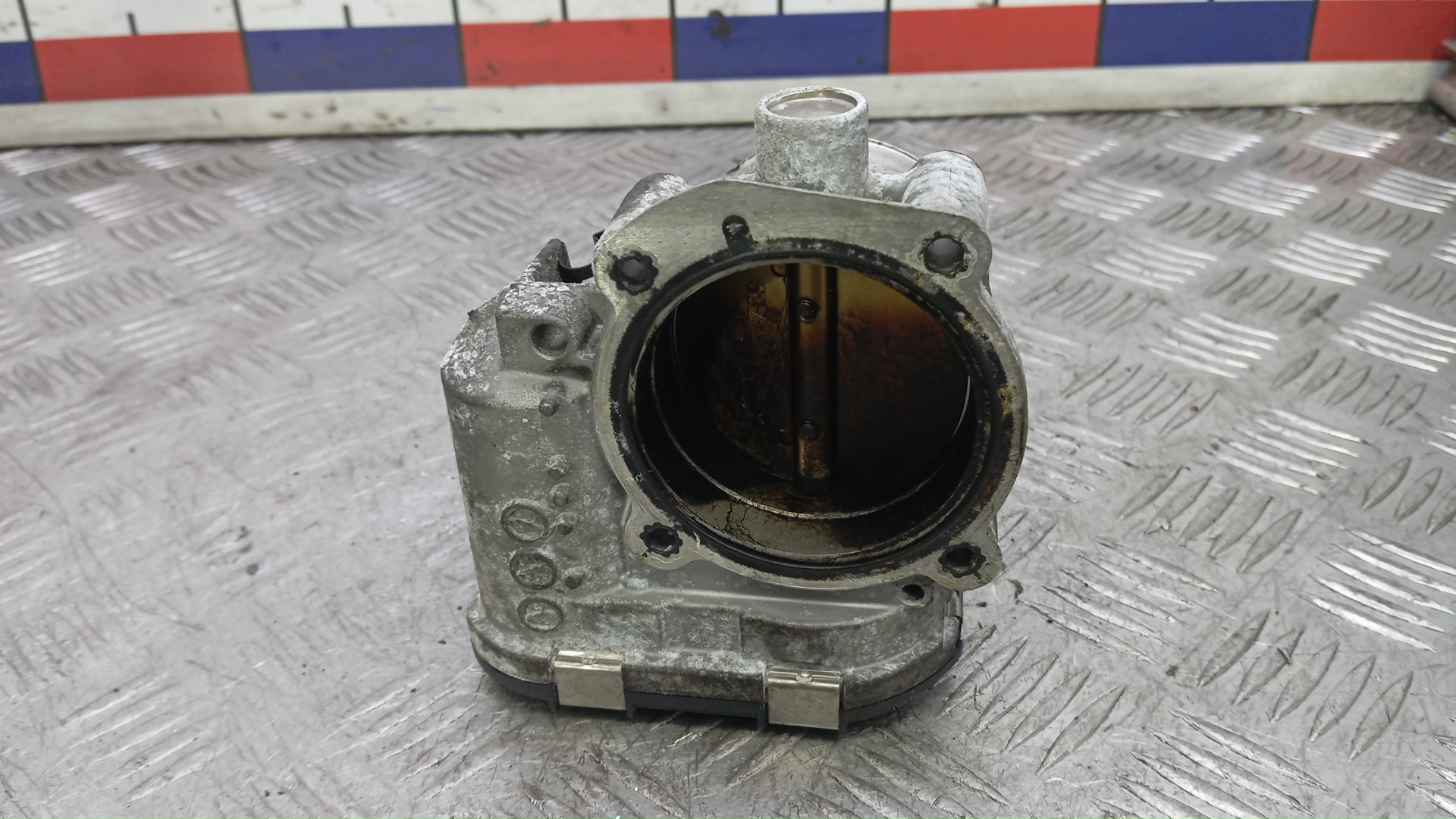 Заслонка дроссельная электрическая