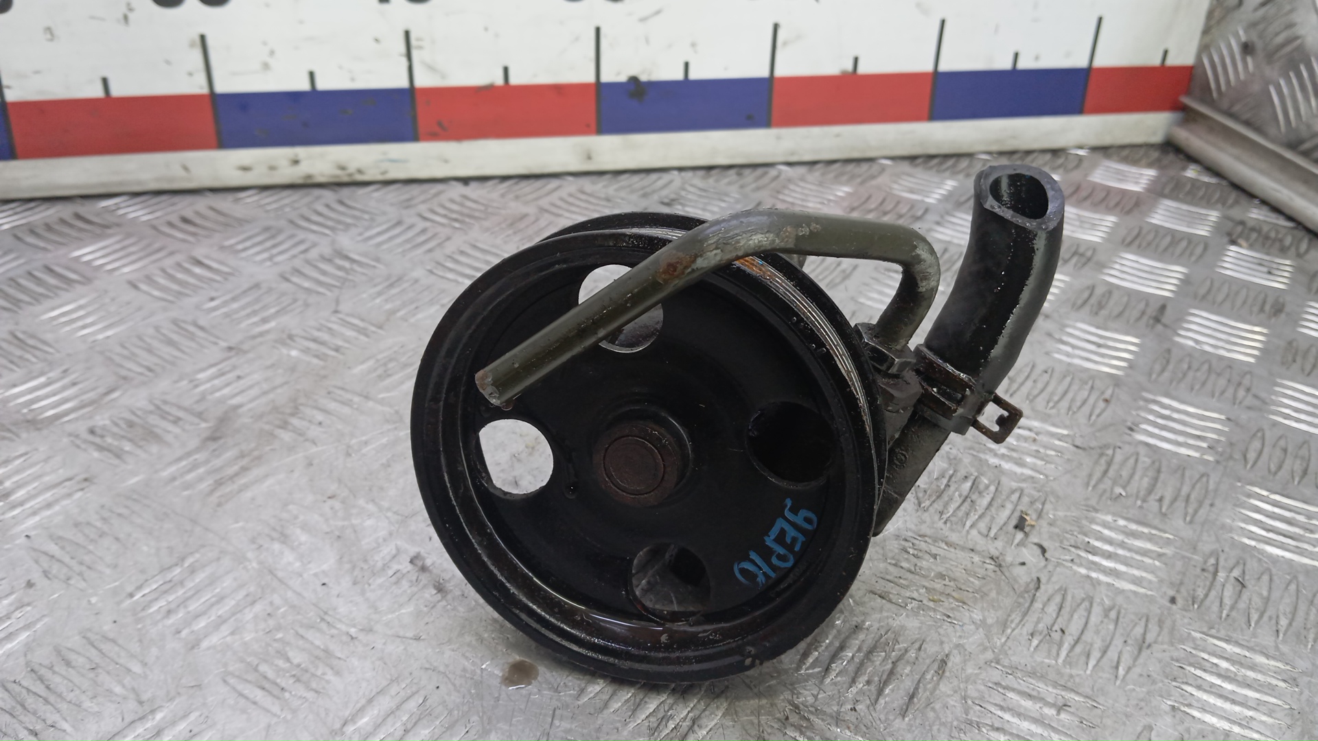 Насос ГУР (гидроусилитель руля)