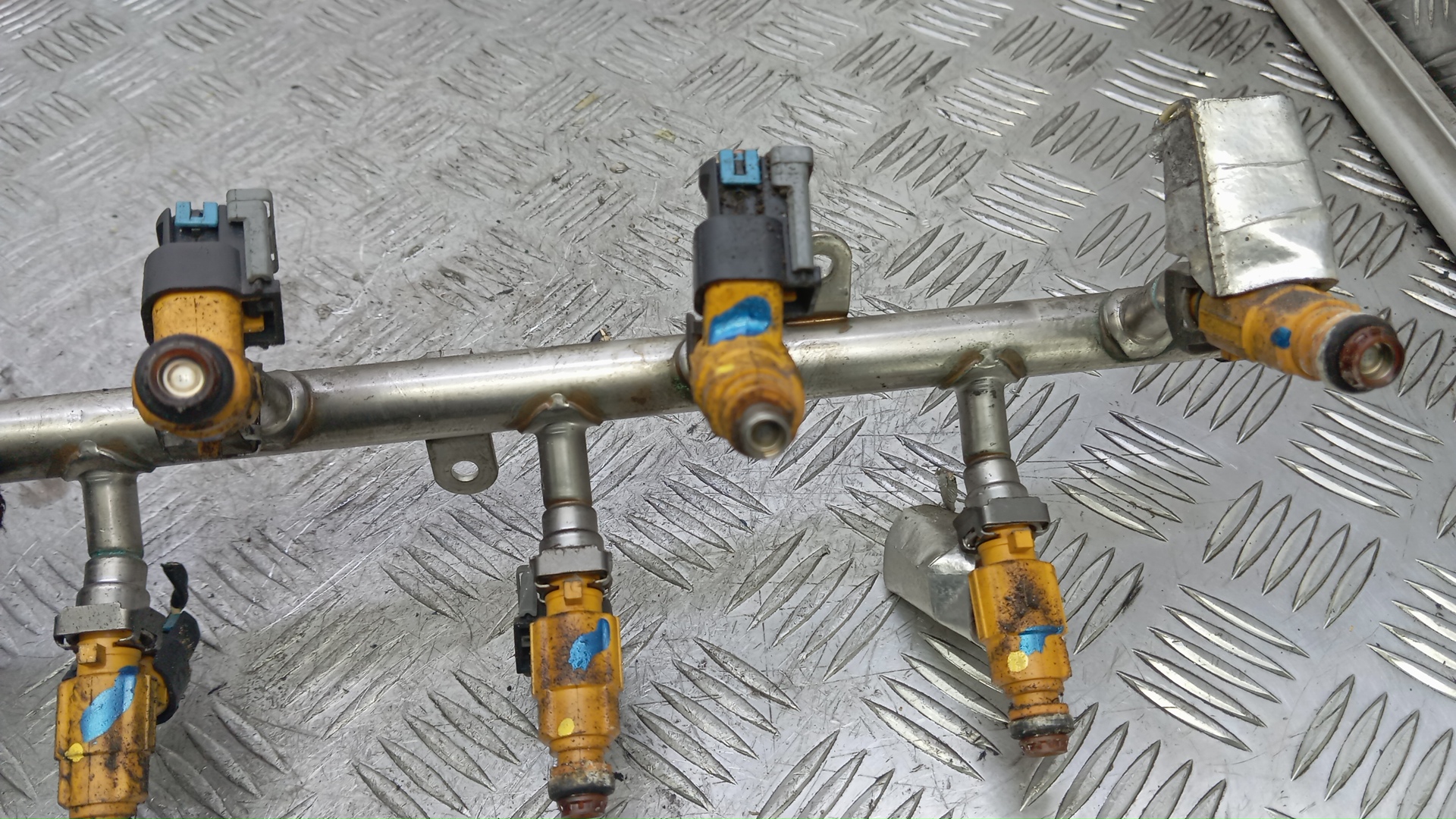 Рейка топливная (рампа)