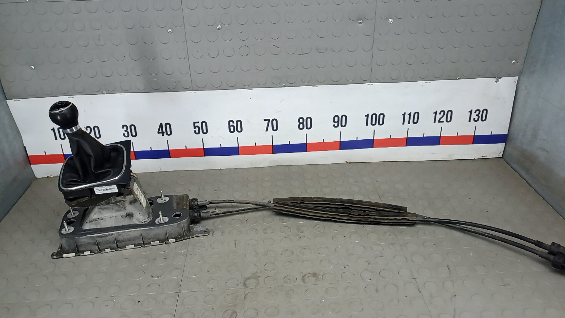 Кулиса МКПП / АКПП