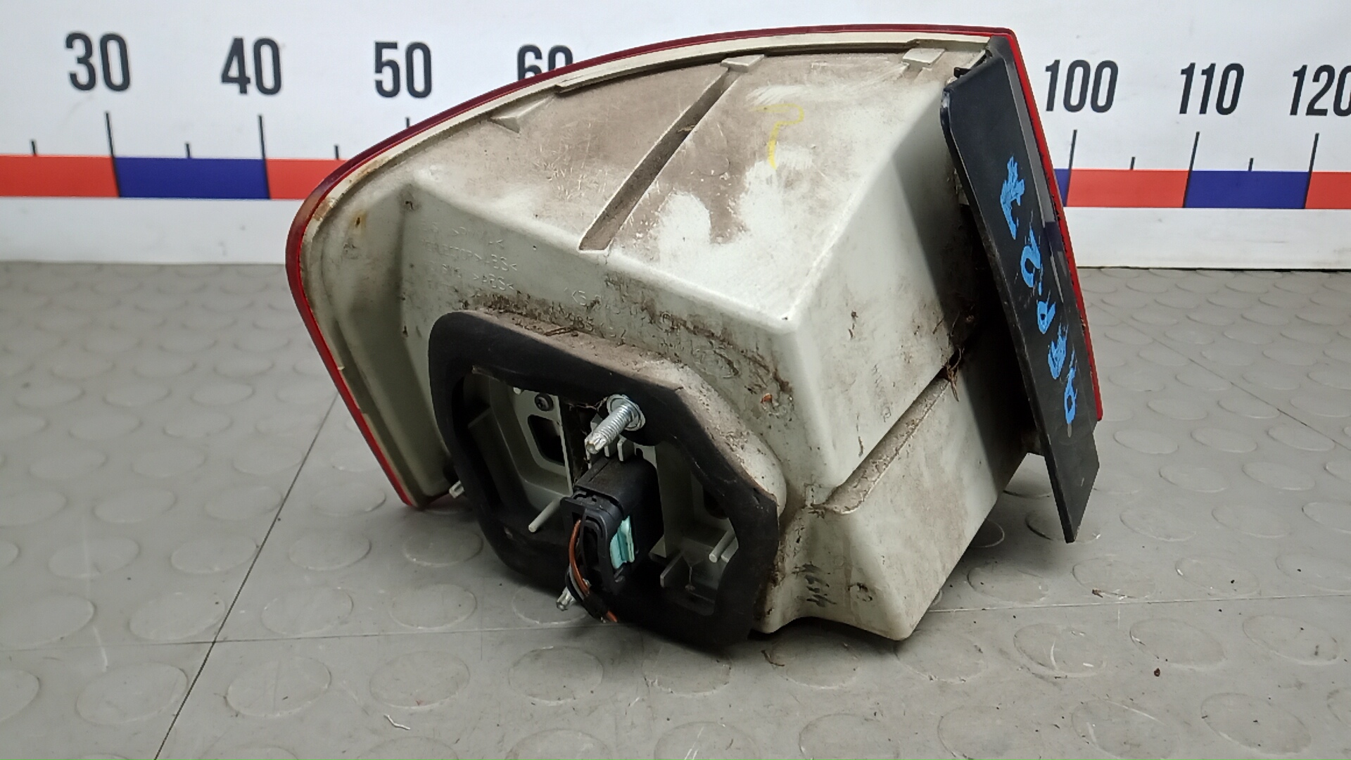 Фонарь задний правый