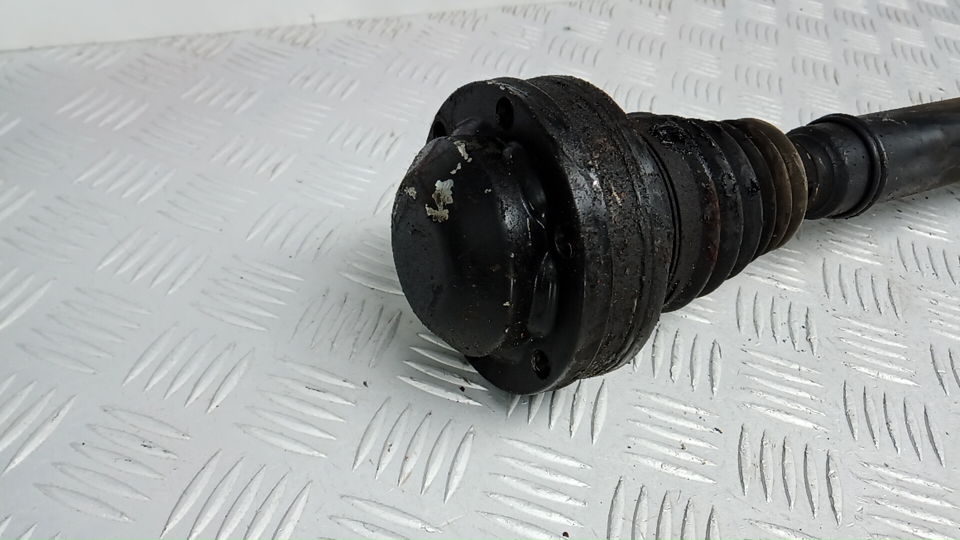 Полуось передняя правая