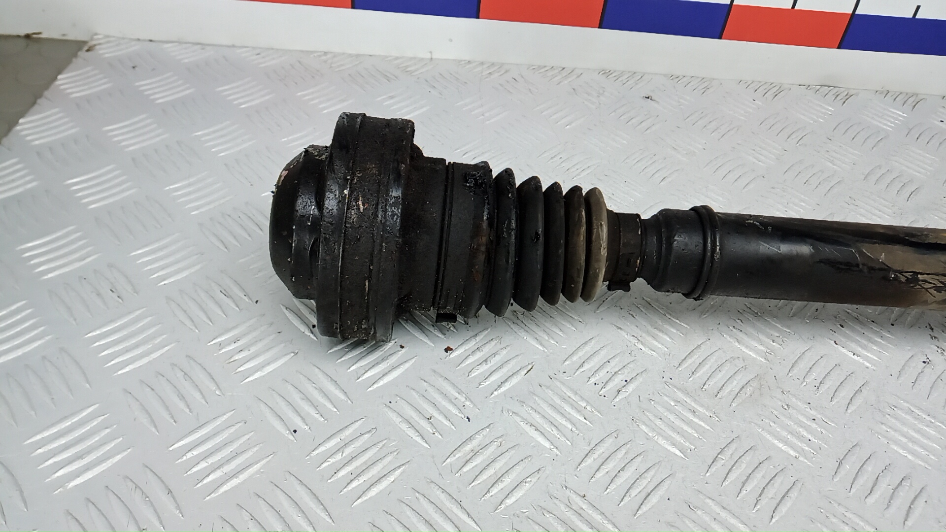 Полуось передняя правая