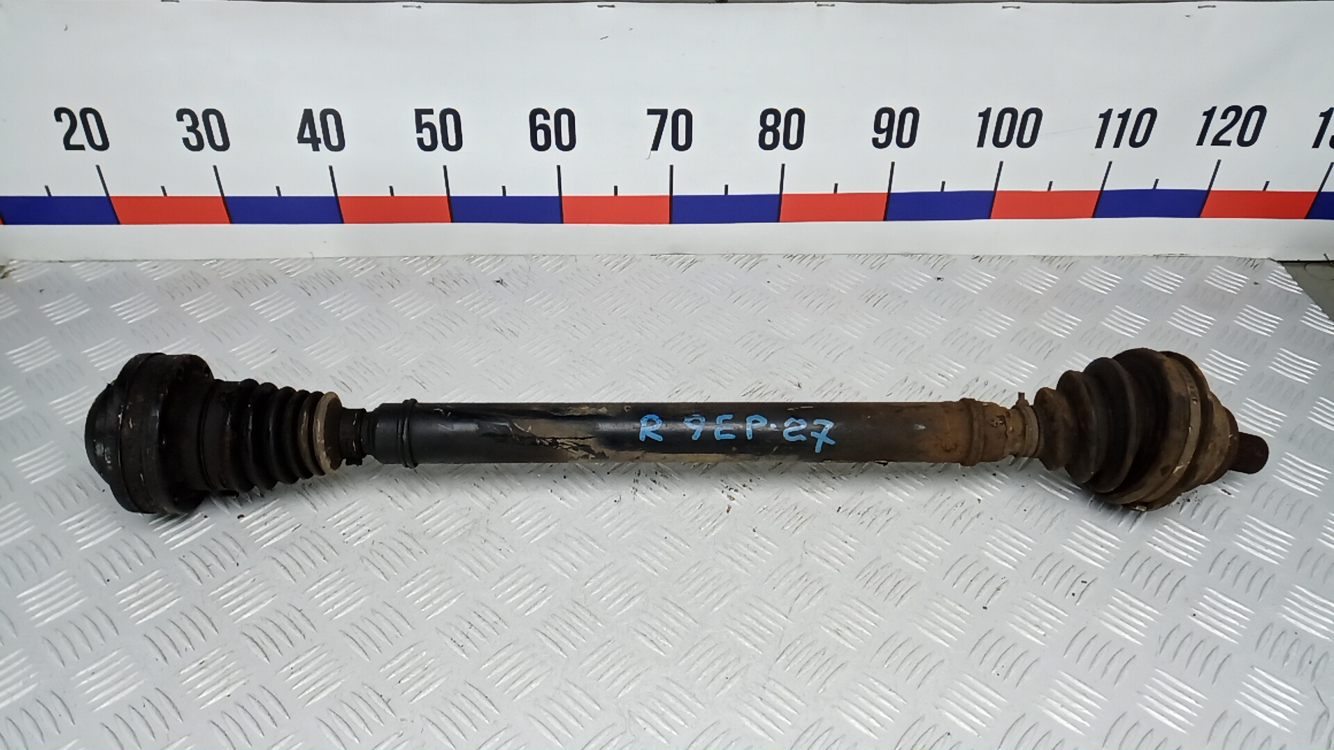 Полуось передняя правая