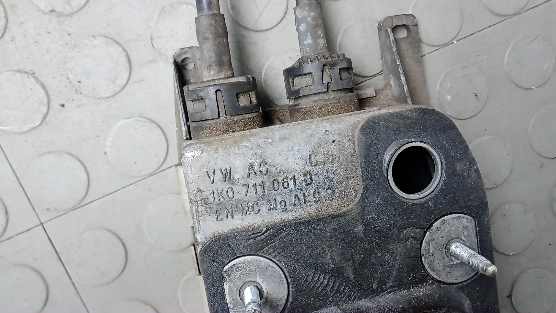 Кулиса МКПП / АКПП