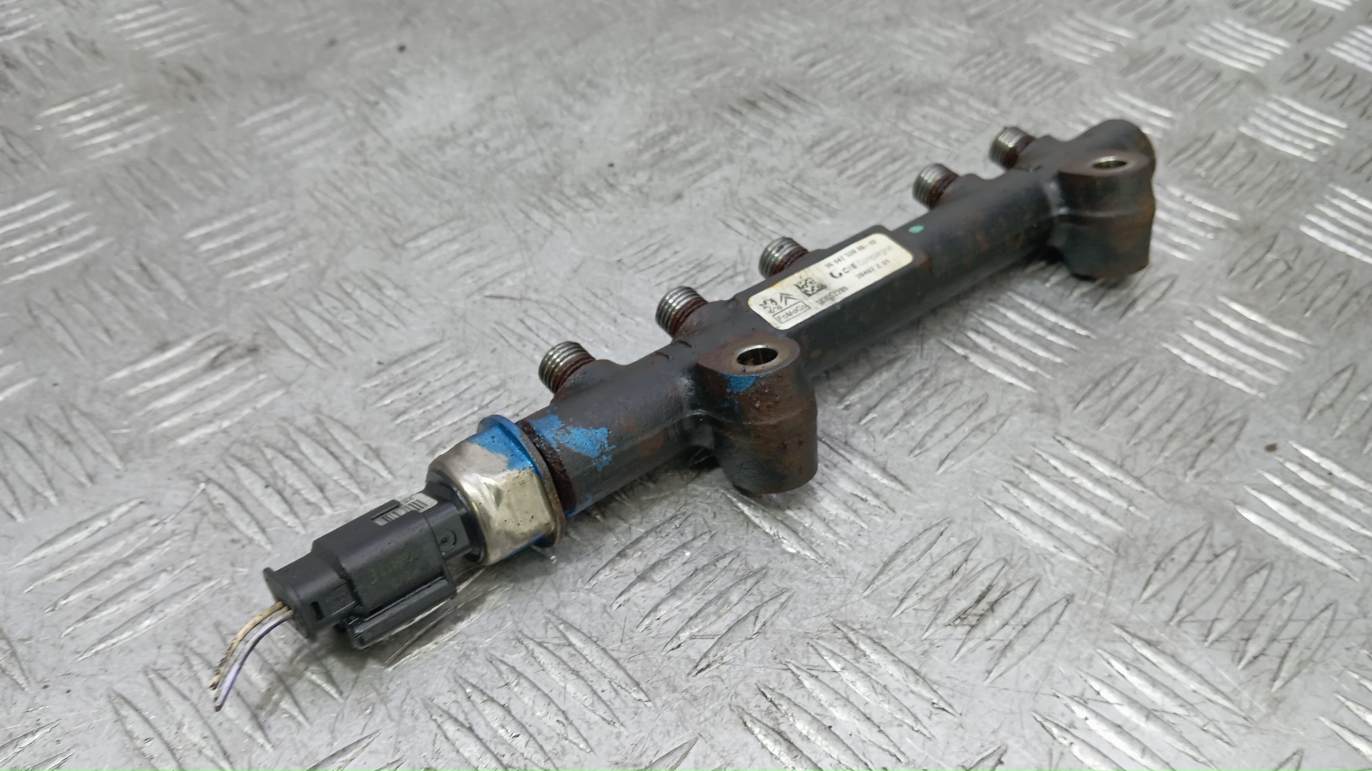 Рейка топливная (рампа)