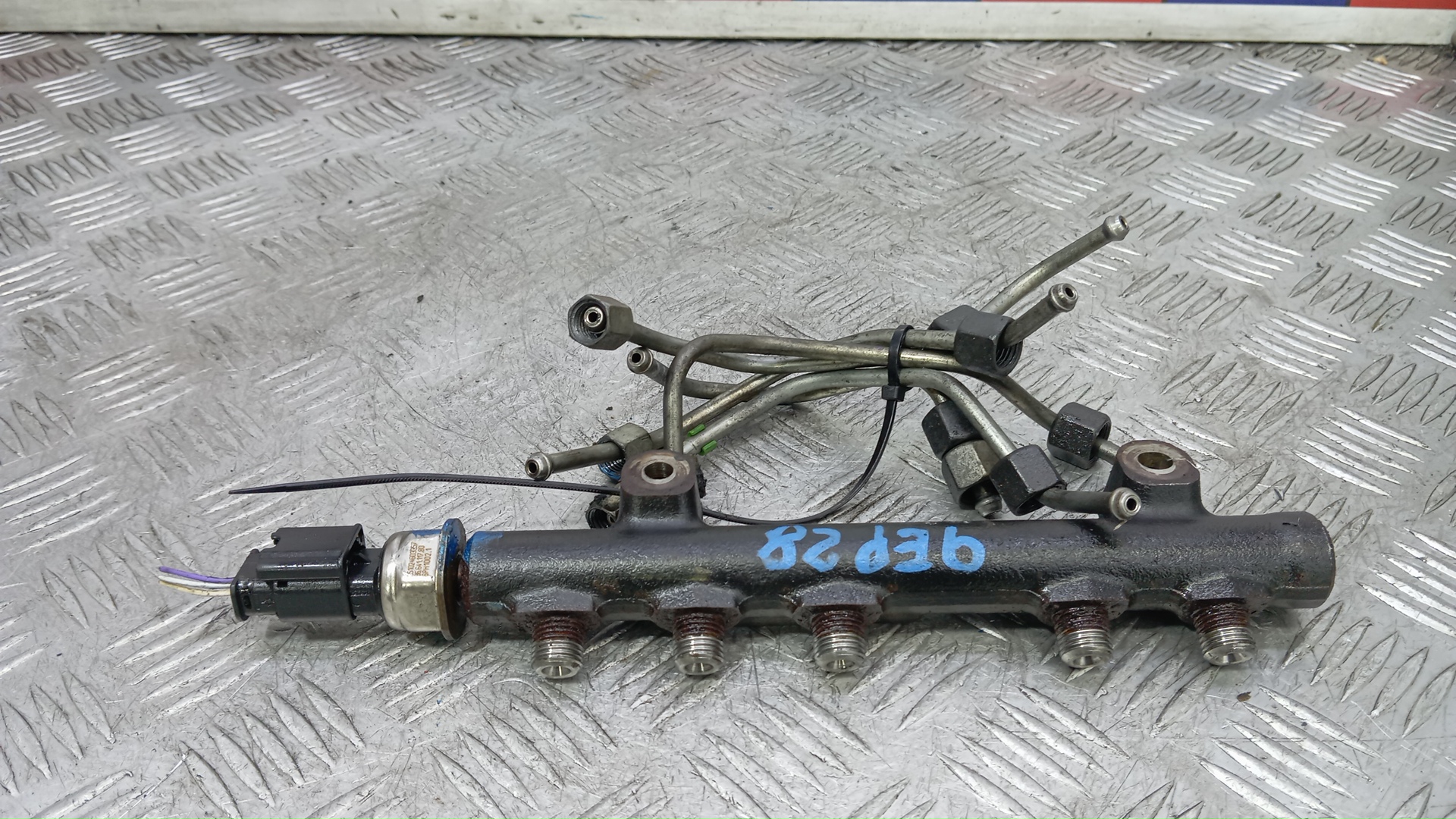 Рейка топливная (рампа)