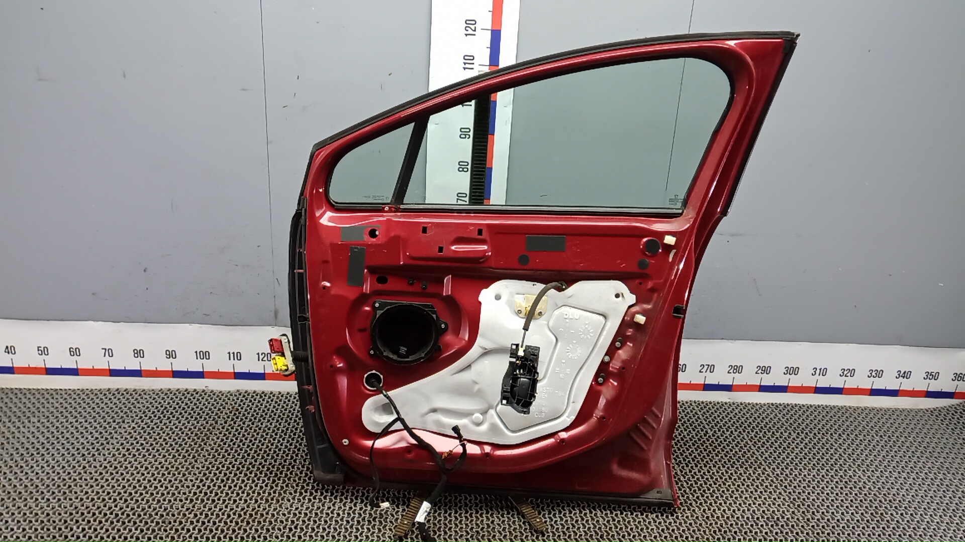 Дверь передняя правая