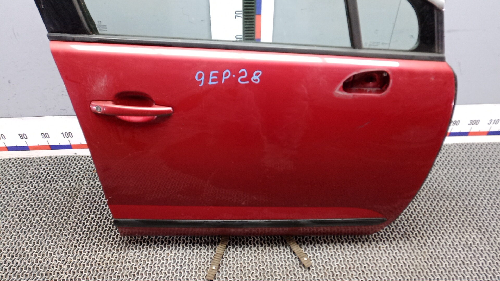 Дверь передняя правая