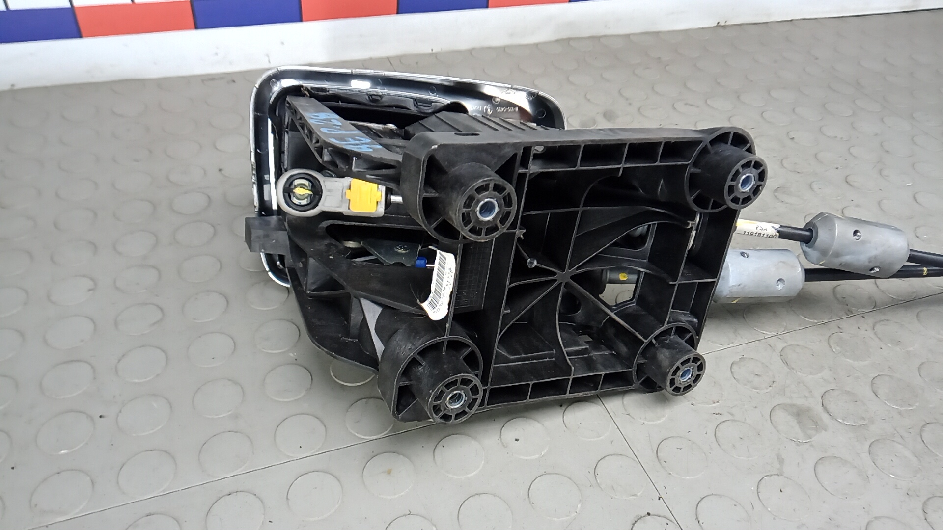 Кулиса МКПП / АКПП