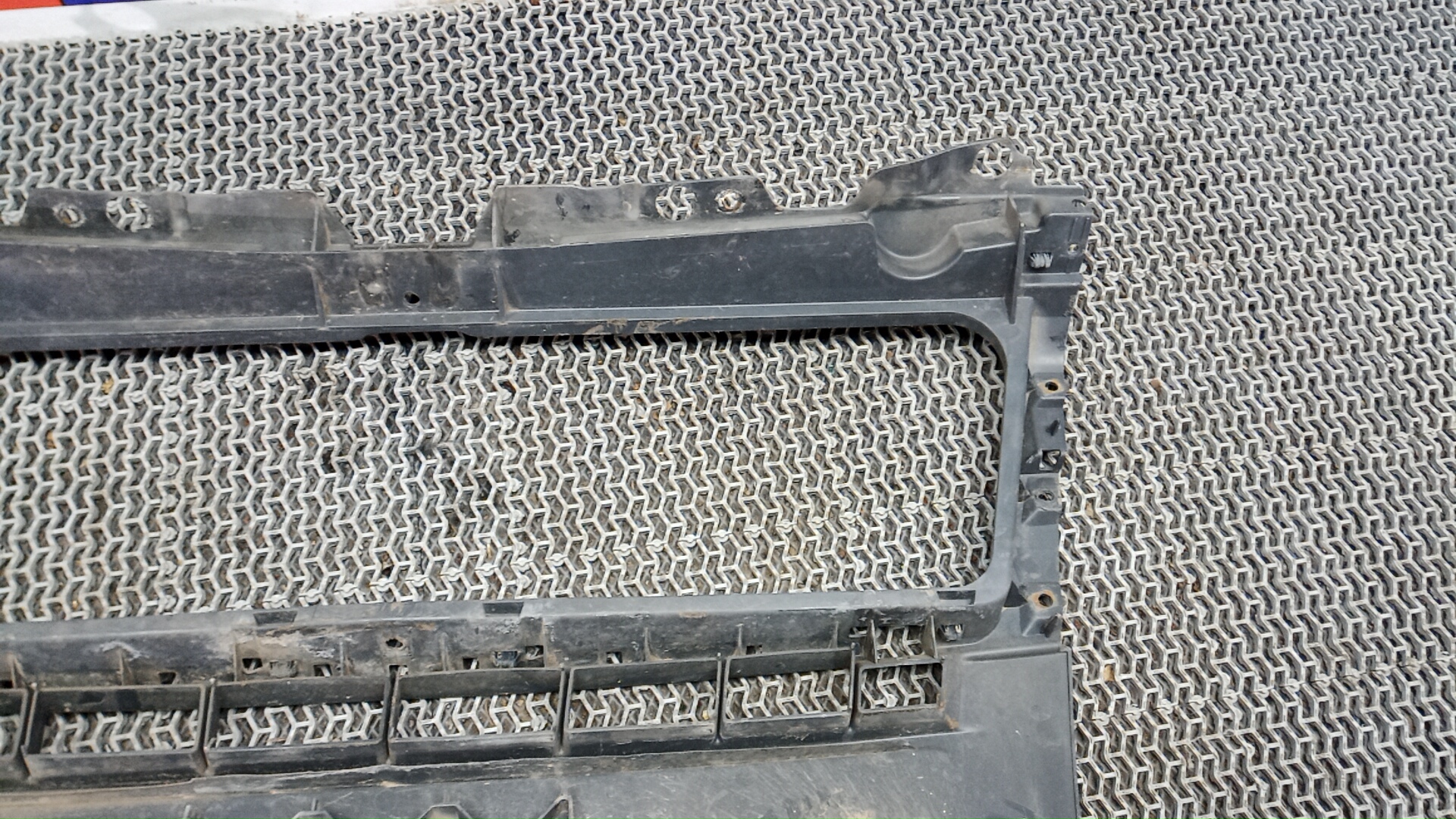 Бампер передний