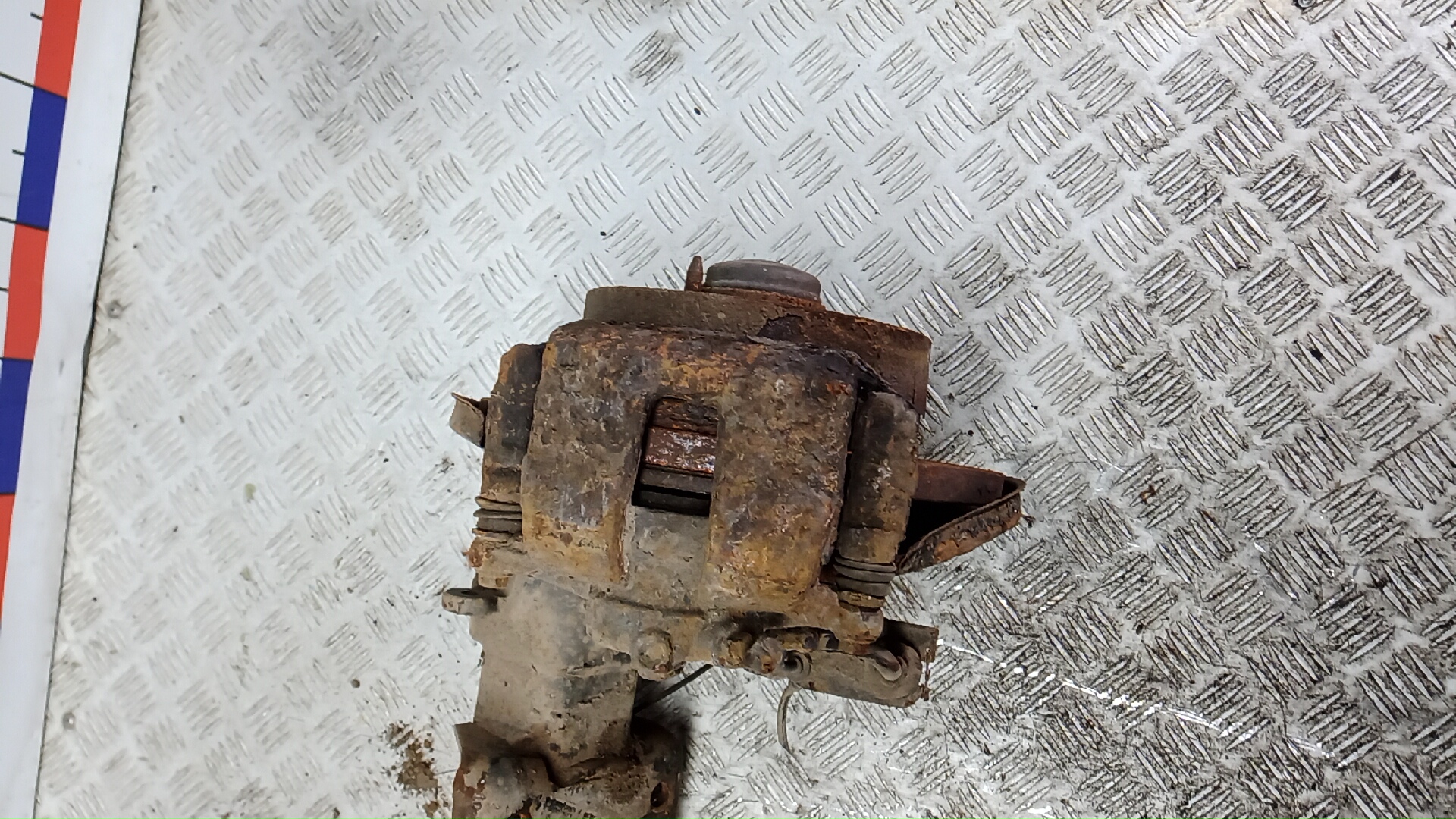 Балка задняя