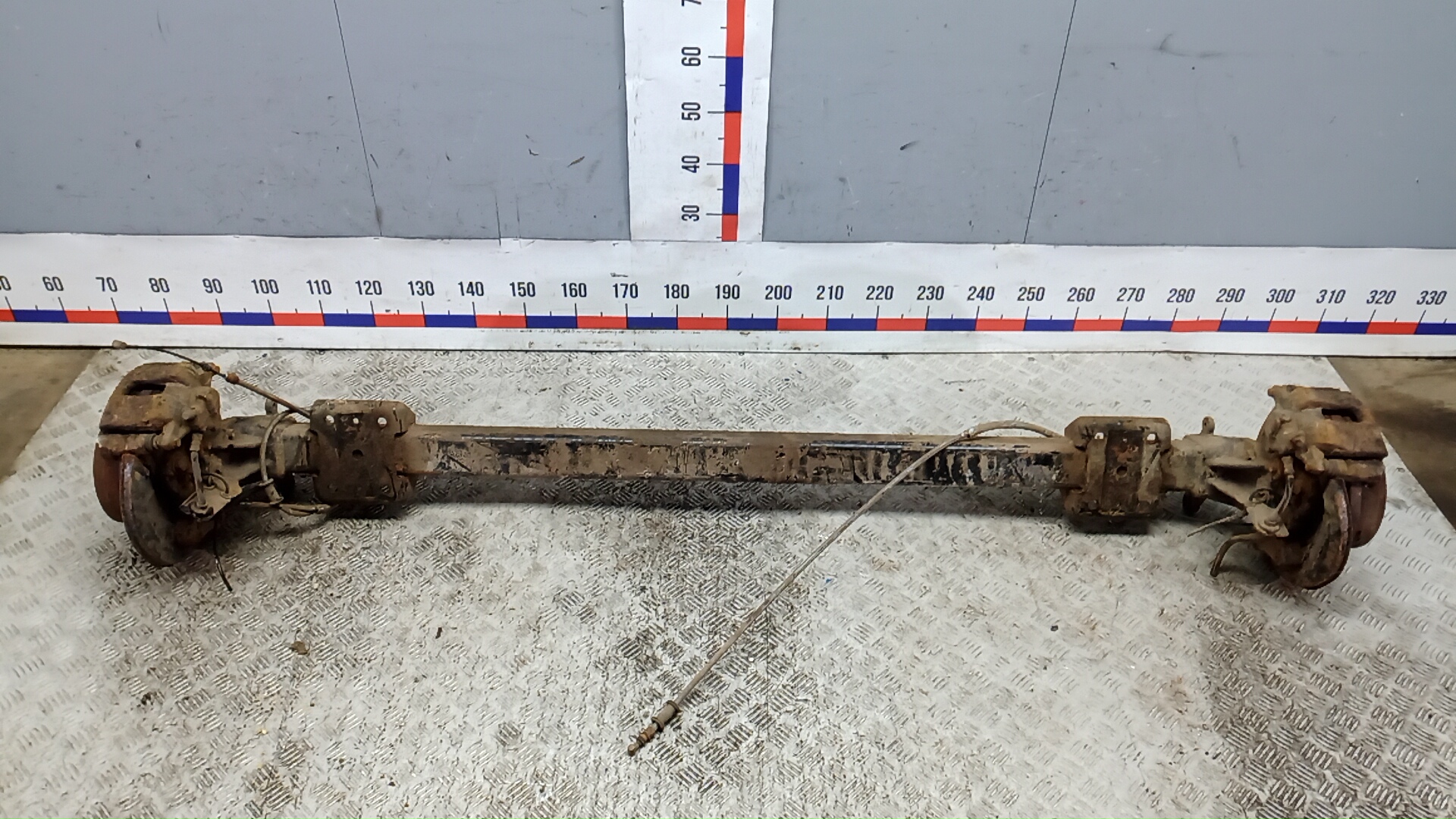 Балка задняя