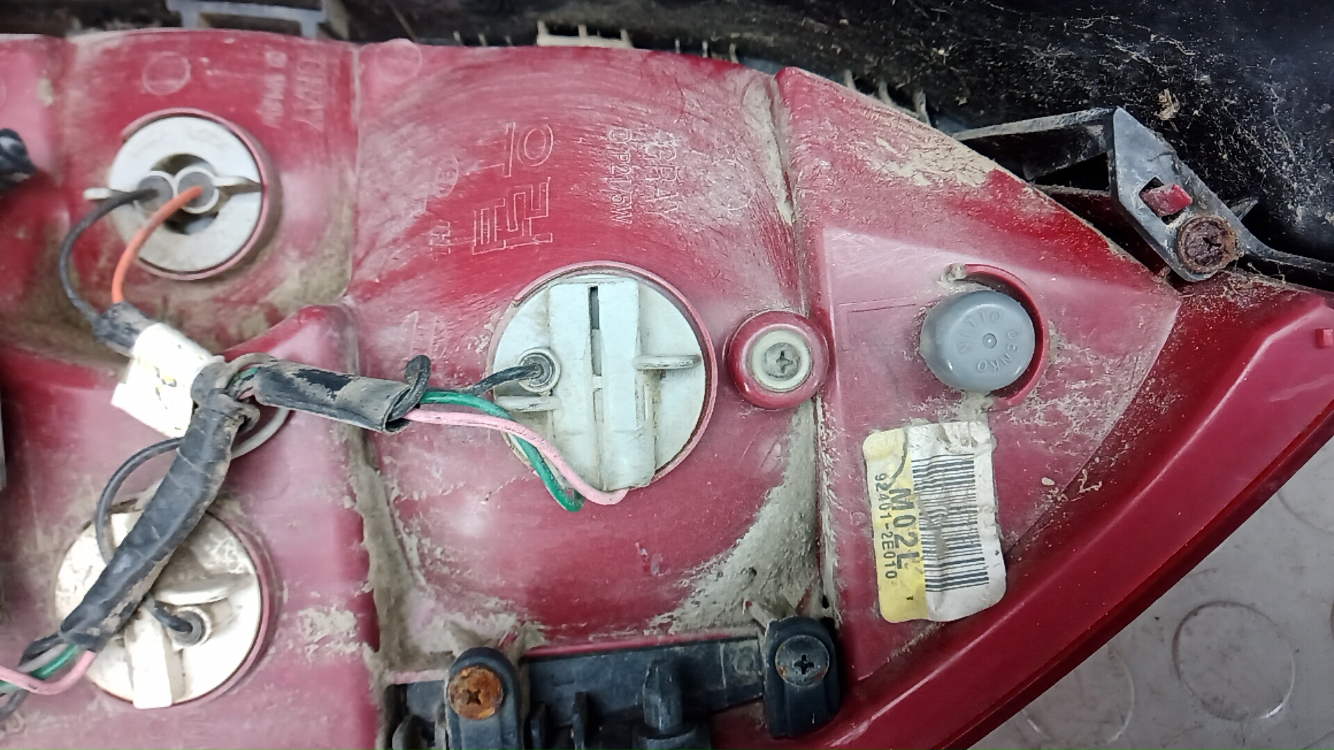 Фонарь задний левый