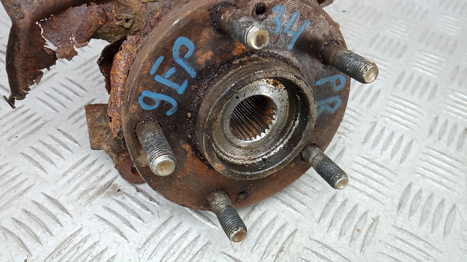 Ступица передняя