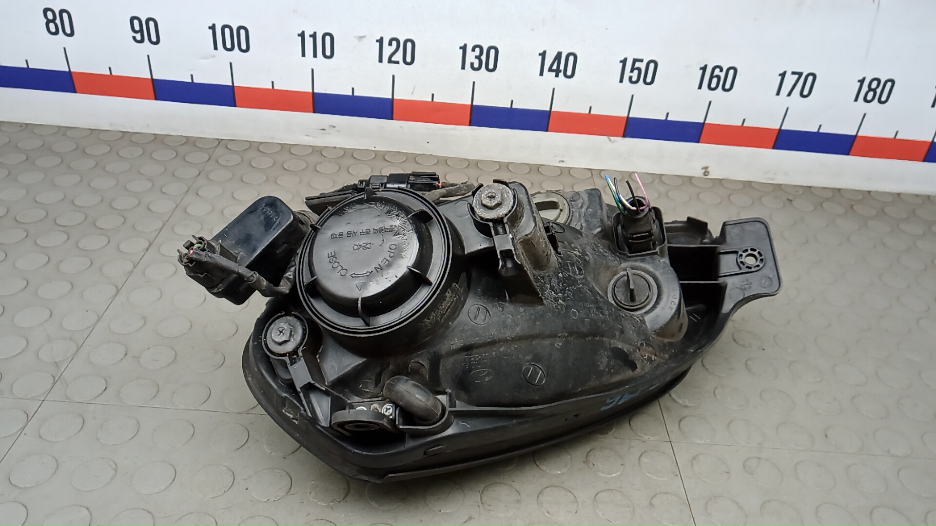 Фара правая