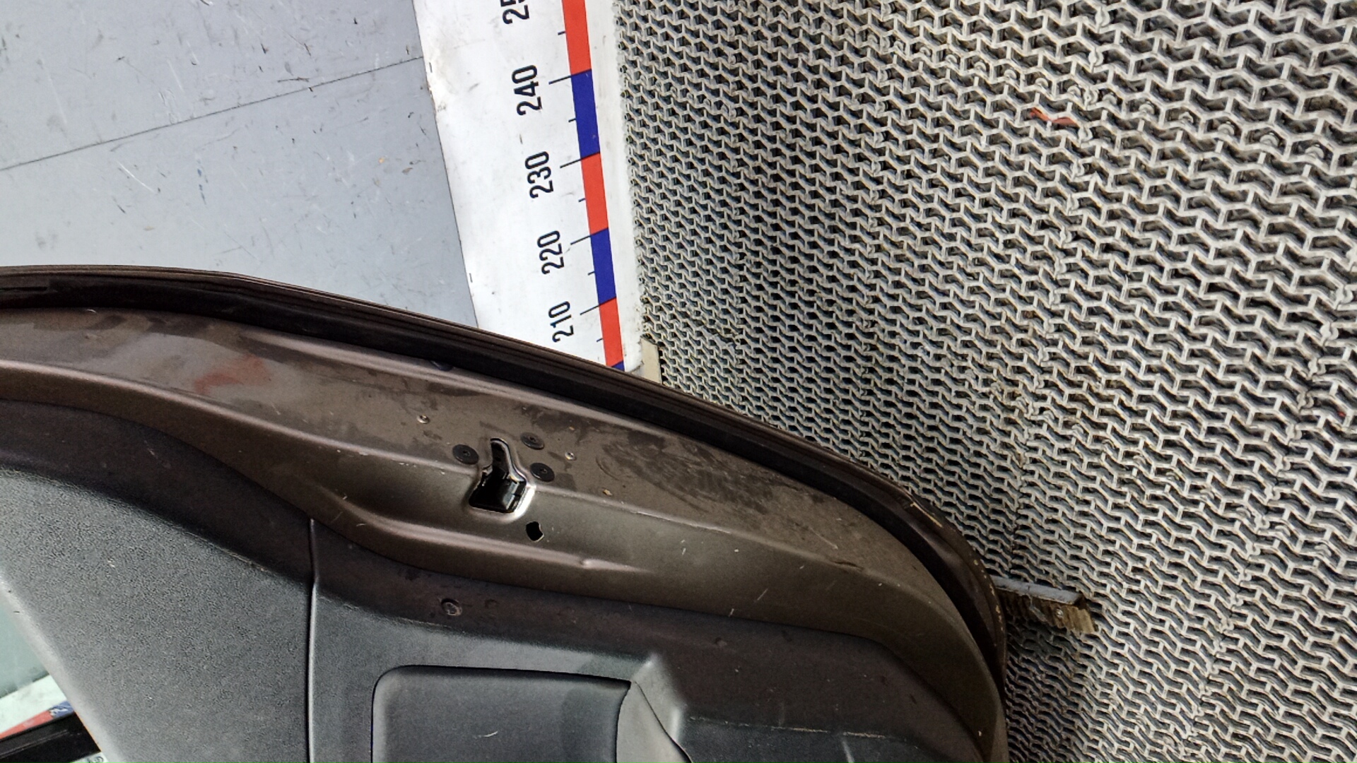 Дверь задняя правая