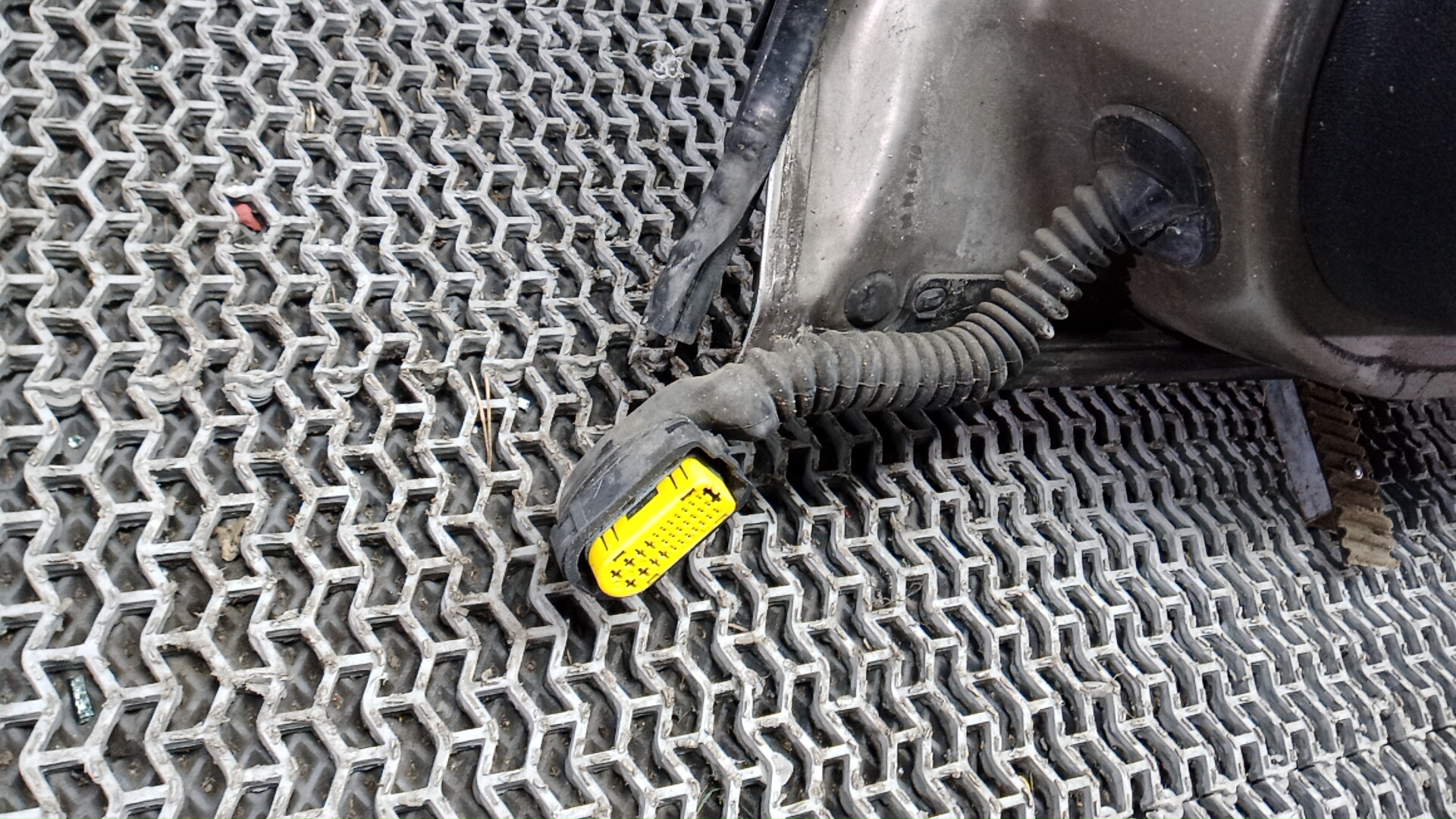 Дверь задняя правая