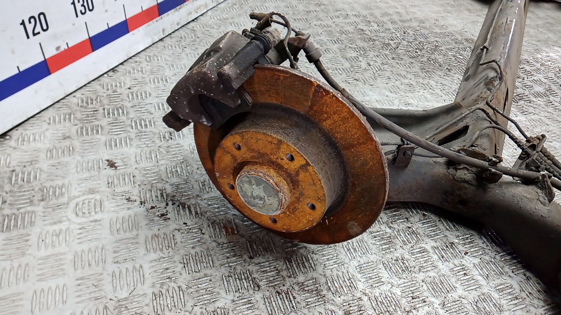 Балка задняя