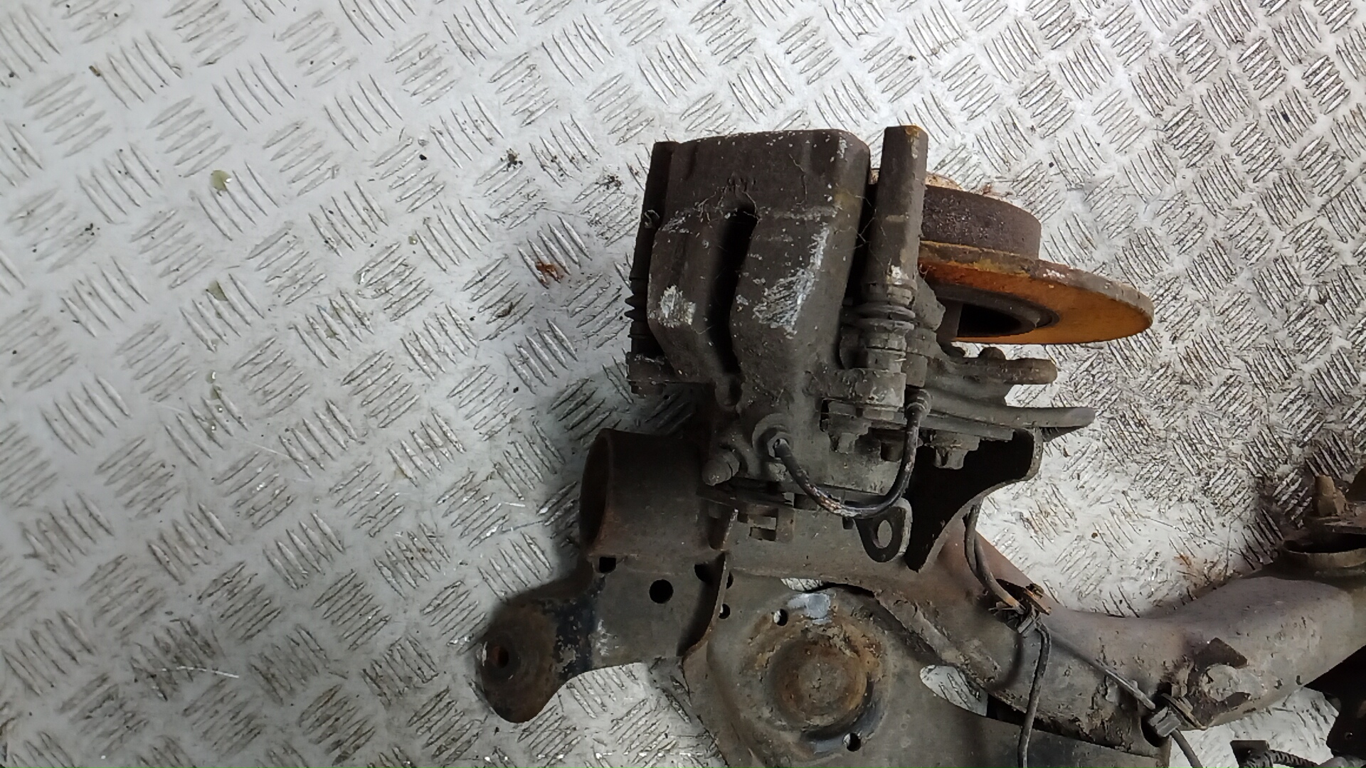 Балка задняя