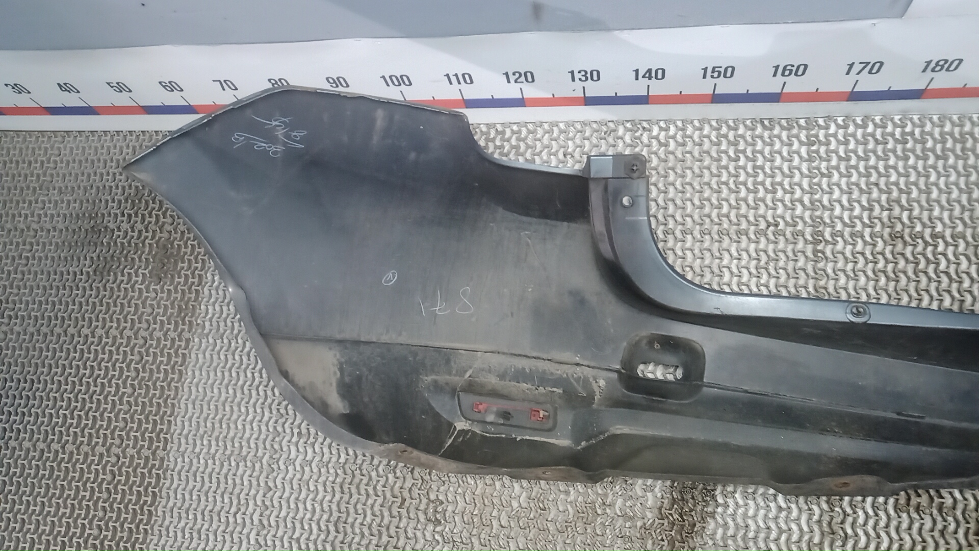 Бампер задний