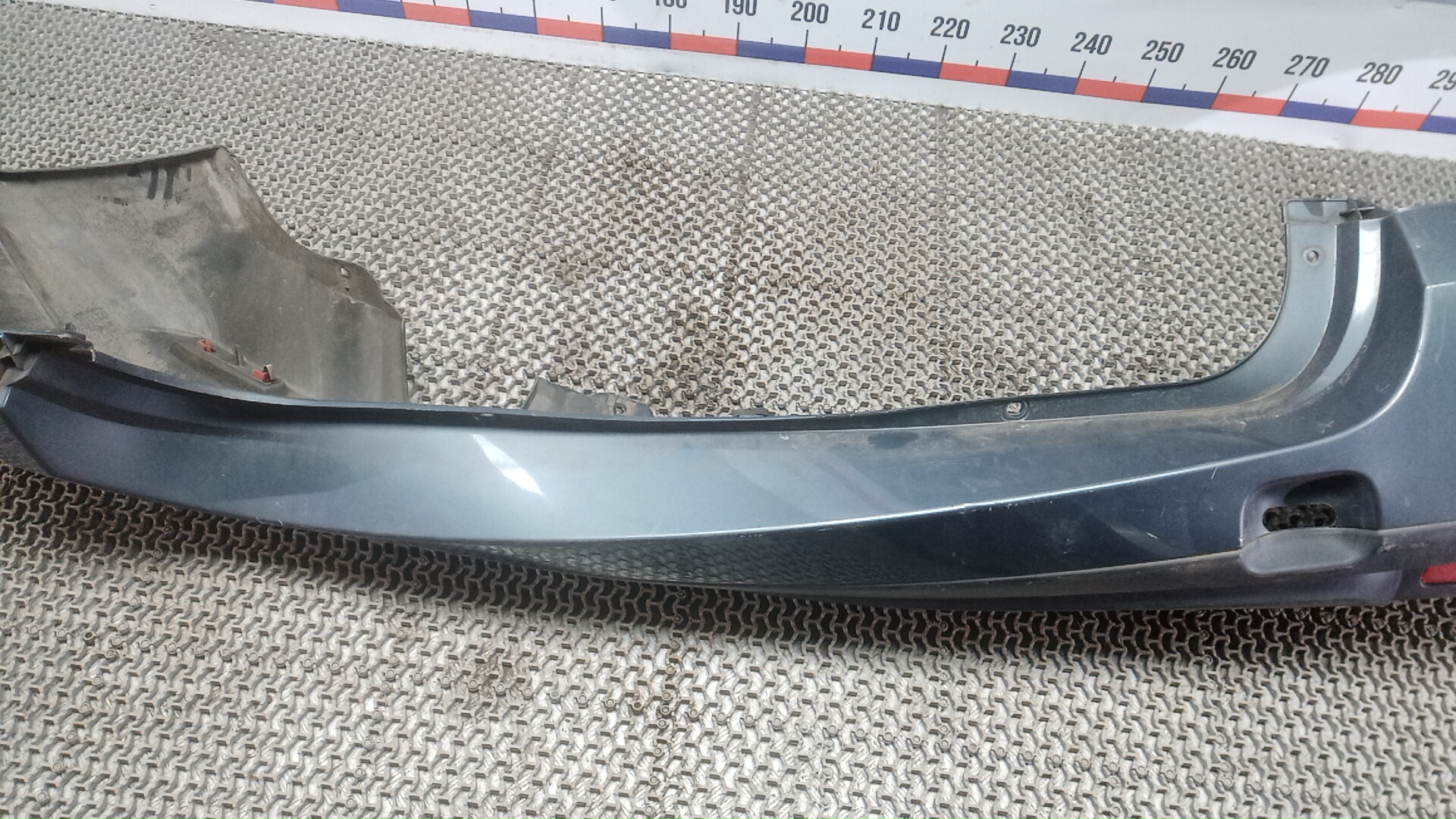 Бампер задний